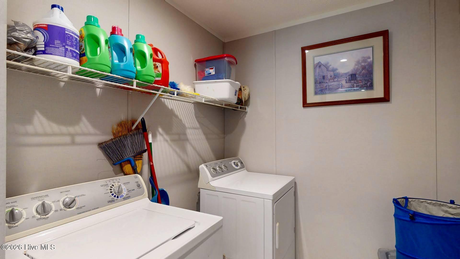 100567177 | Photo 26