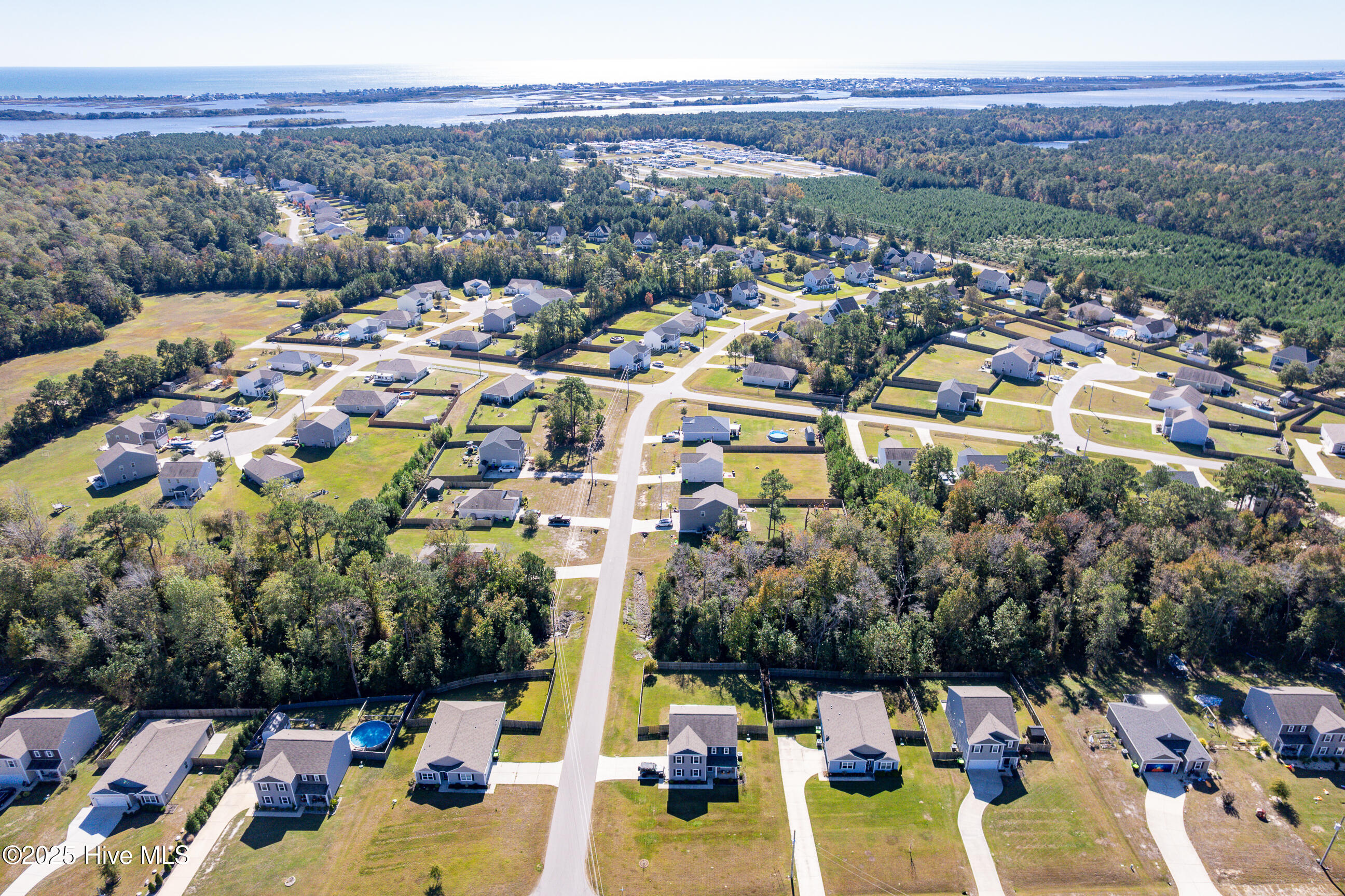 100539677 | Photo 36