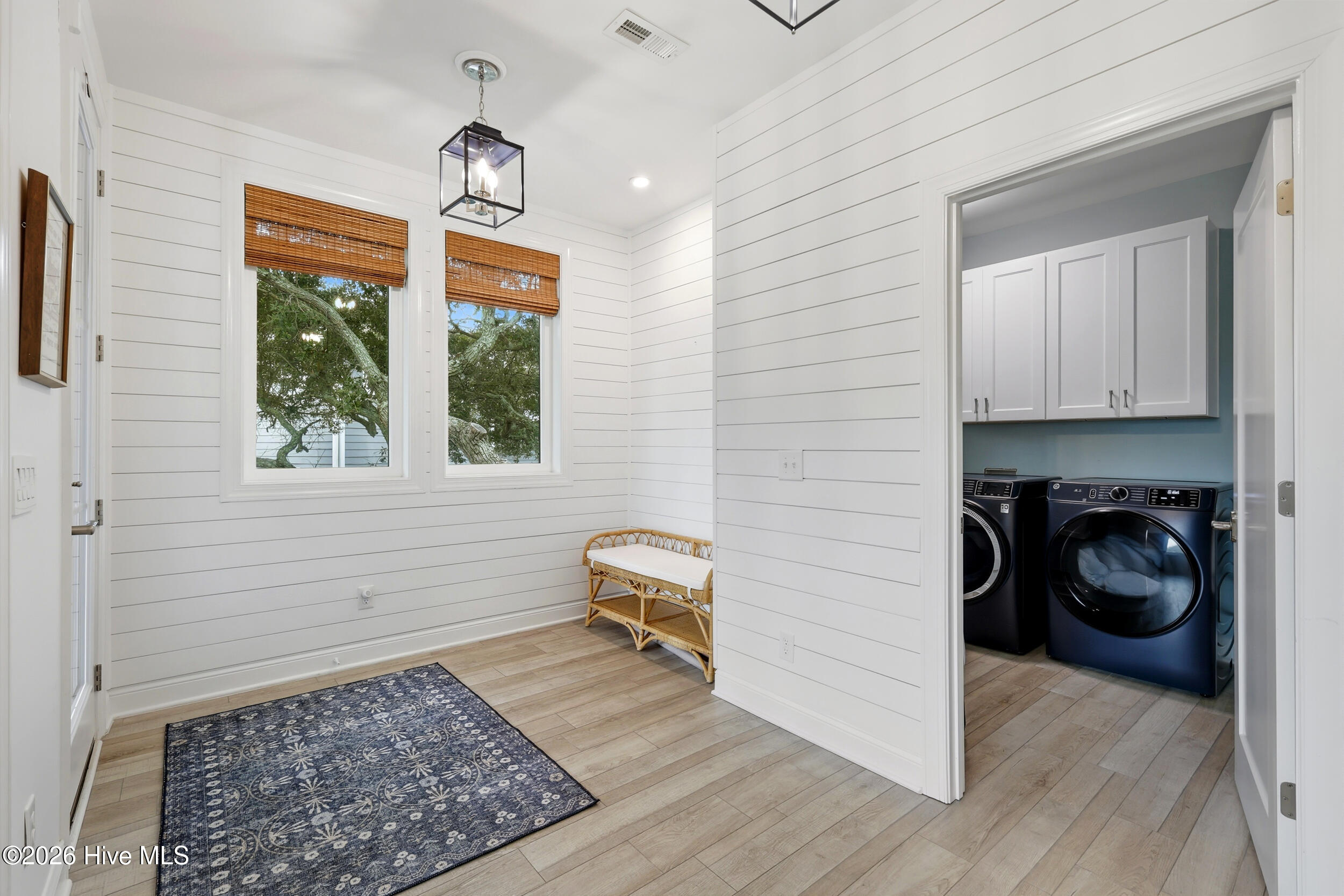 100552984 | Photo 30