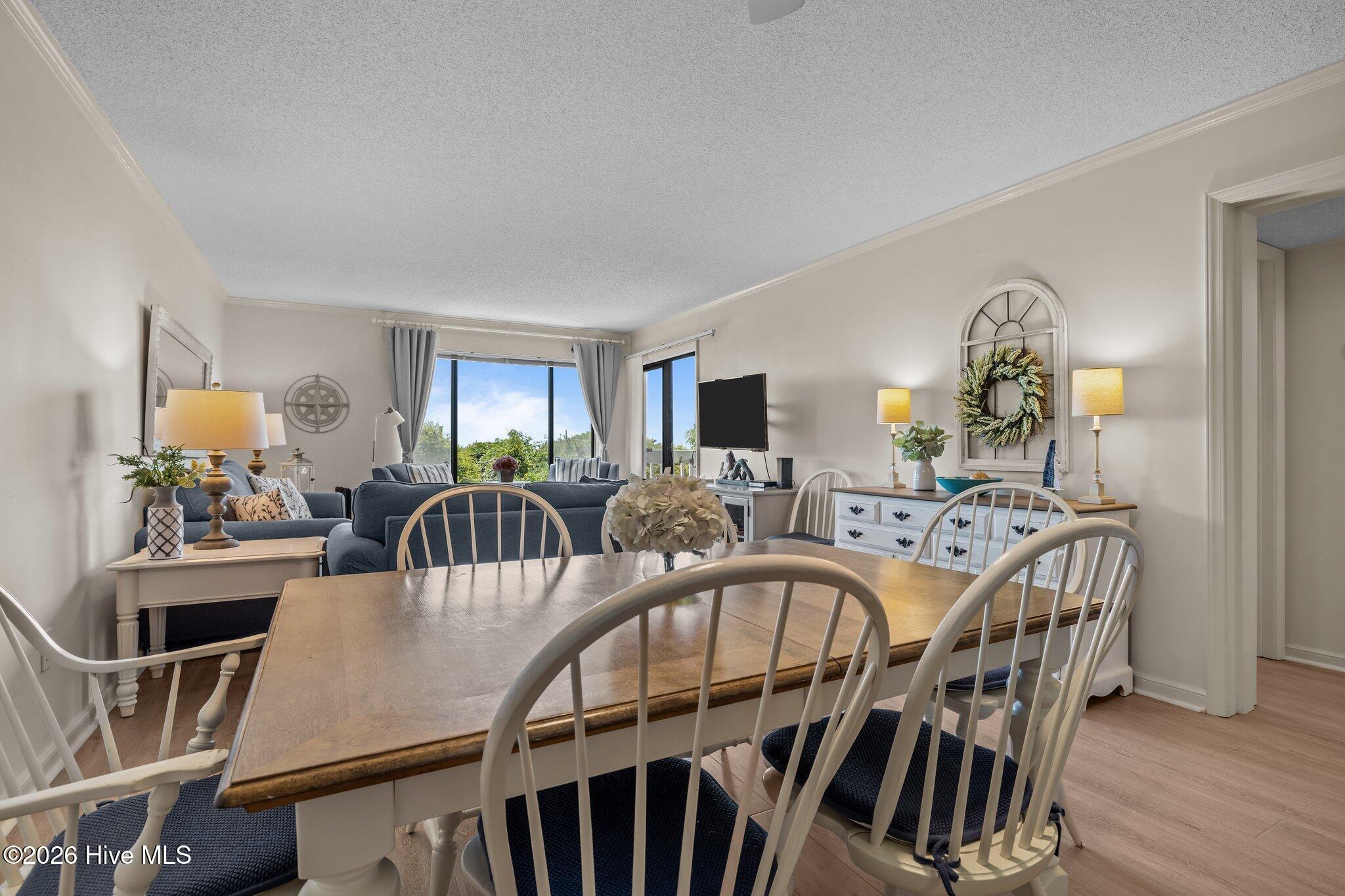 100551038 | Photo 13