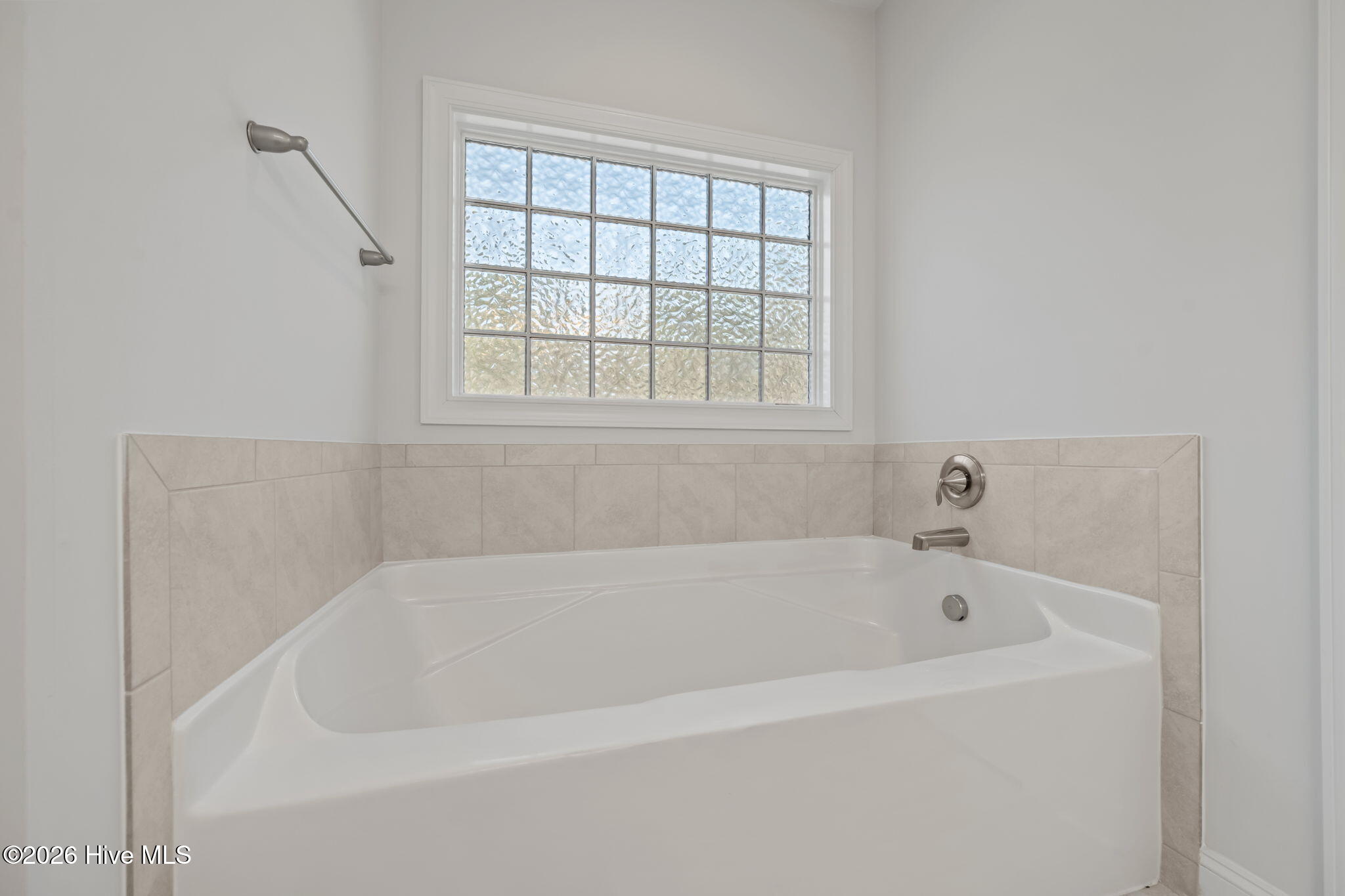 100561720 | Photo 27