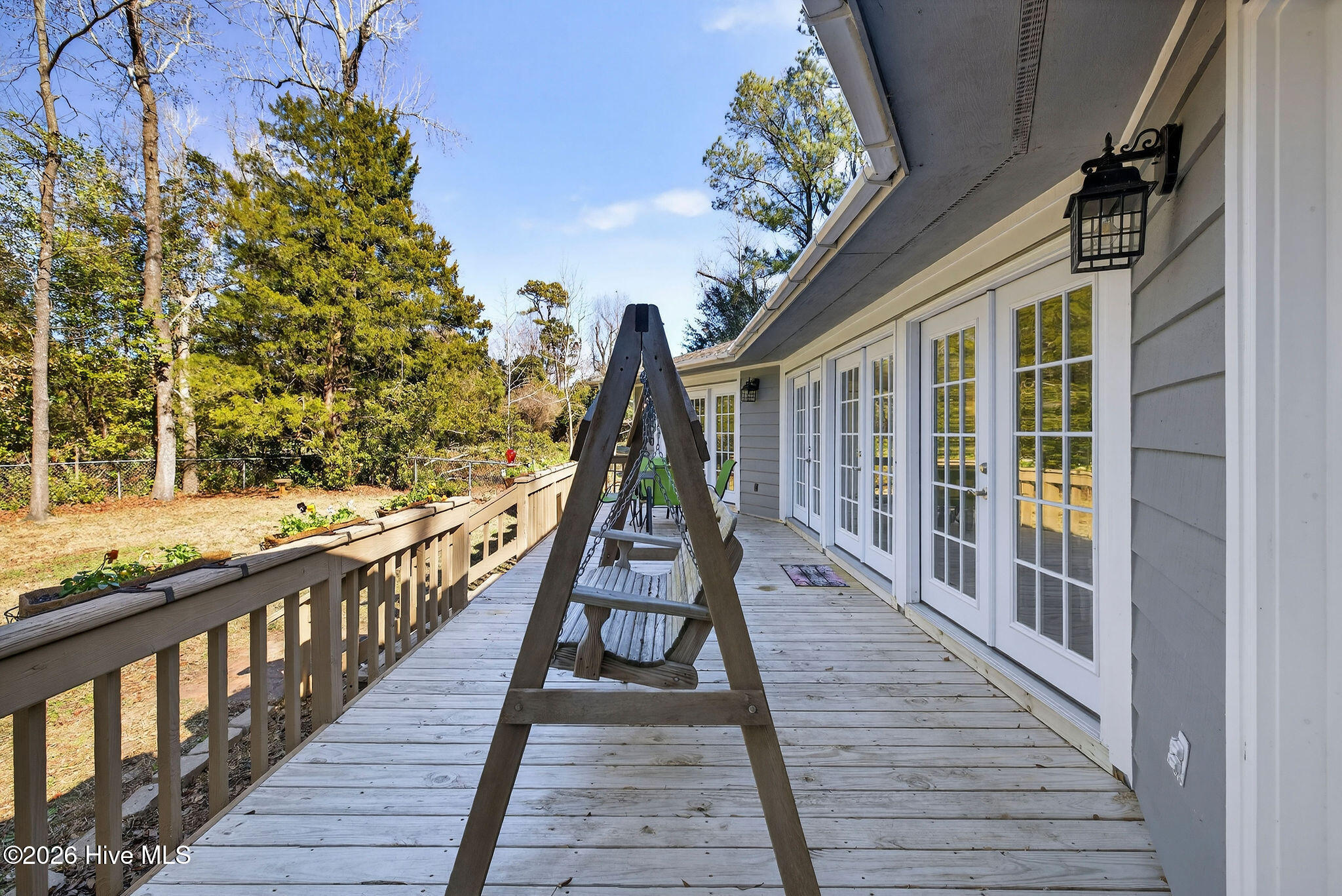 100552552 | Photo 35