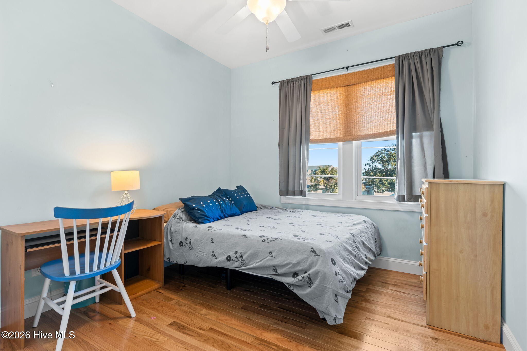 100546382 | Photo 28