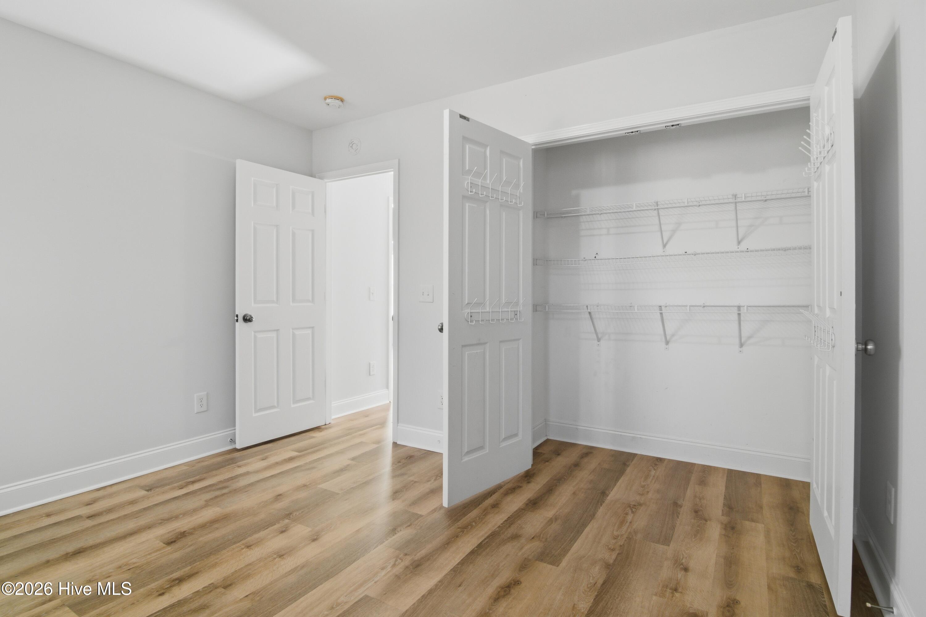 100549950 | Photo 20