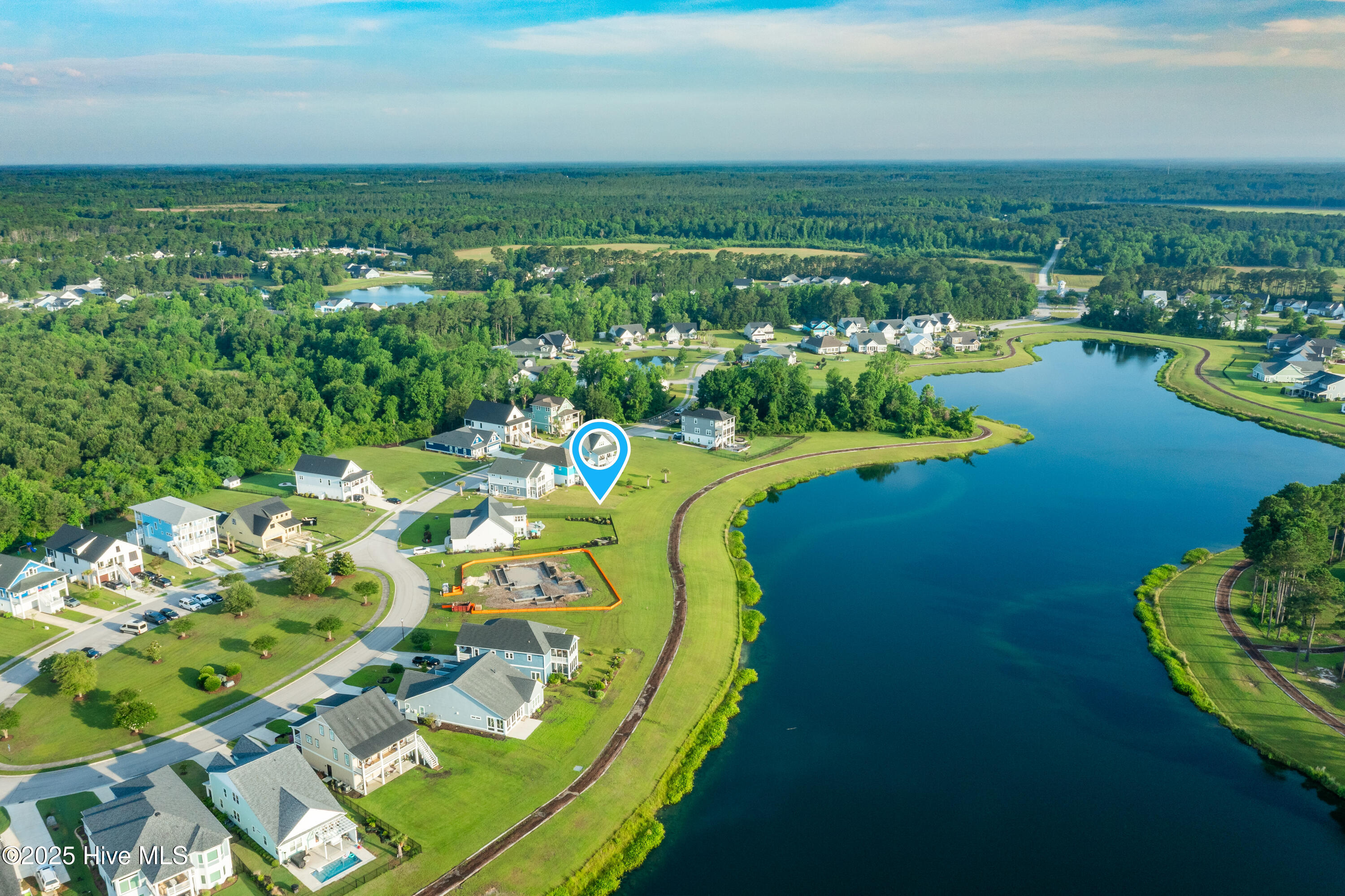 100557420 | Photo 13