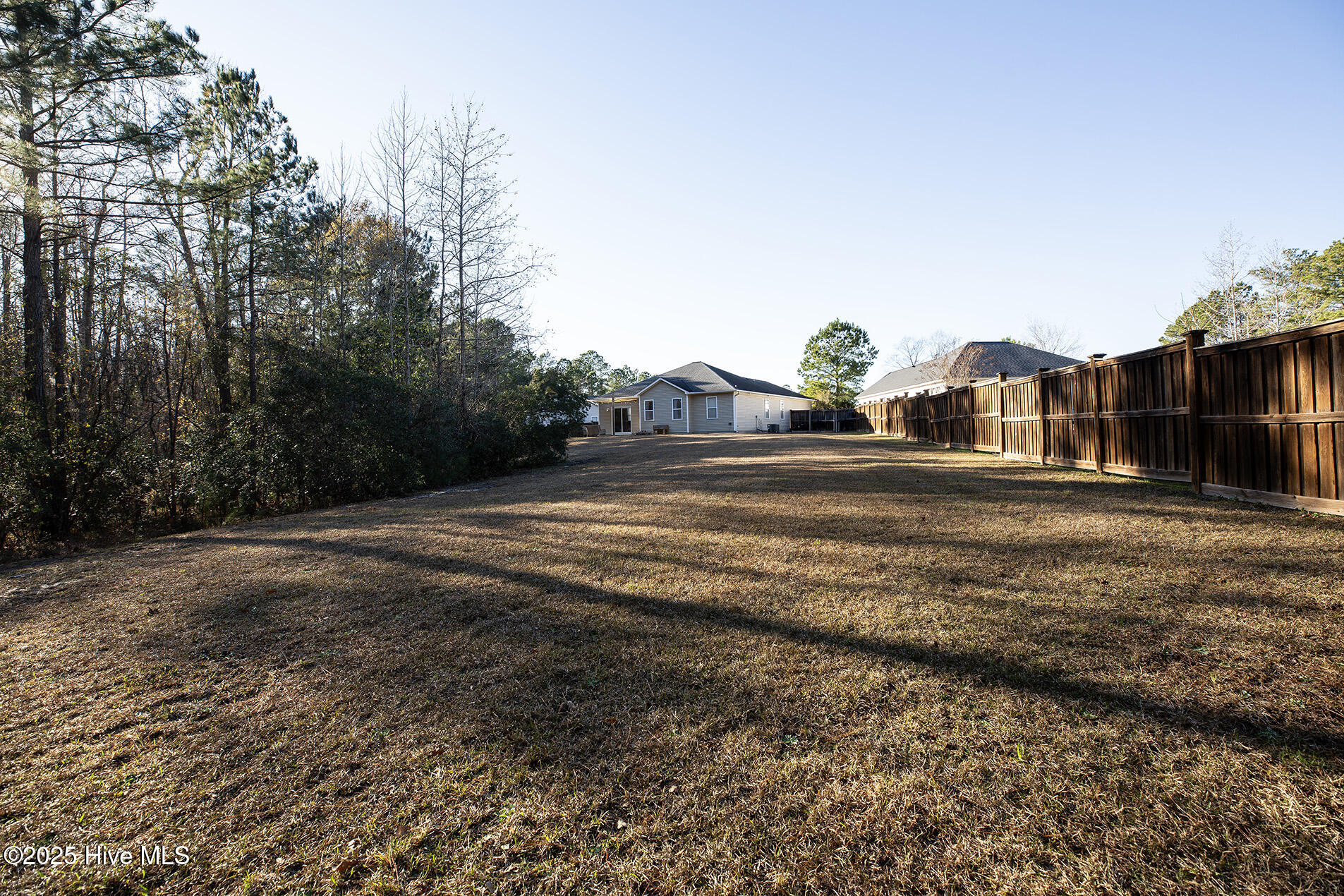 100546860 | Photo 32