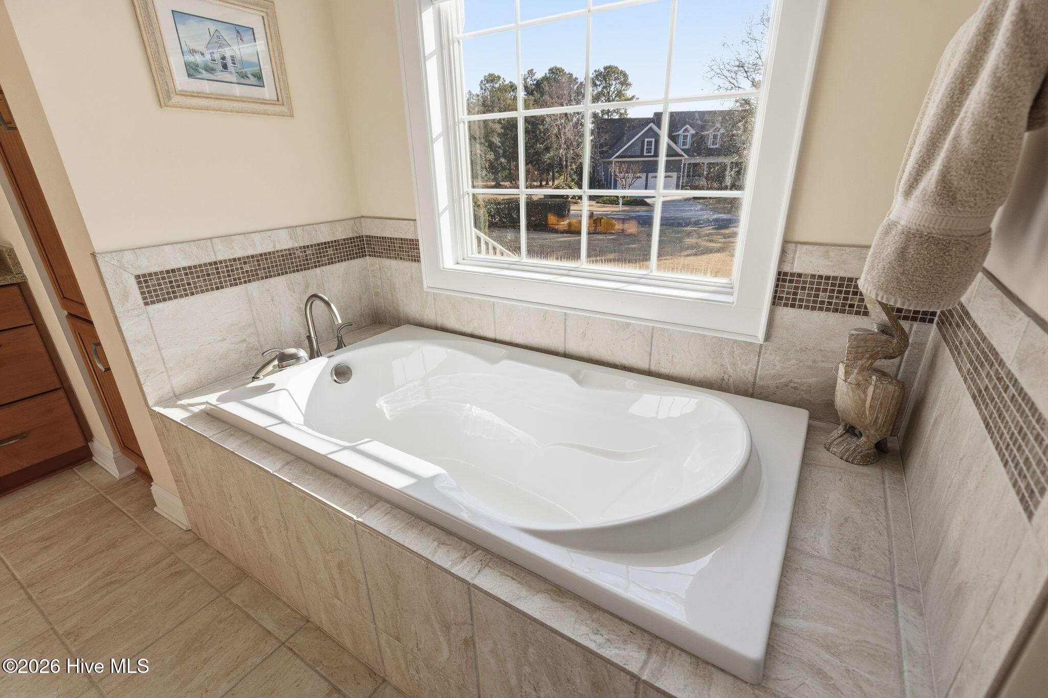 100553774 | Photo 42