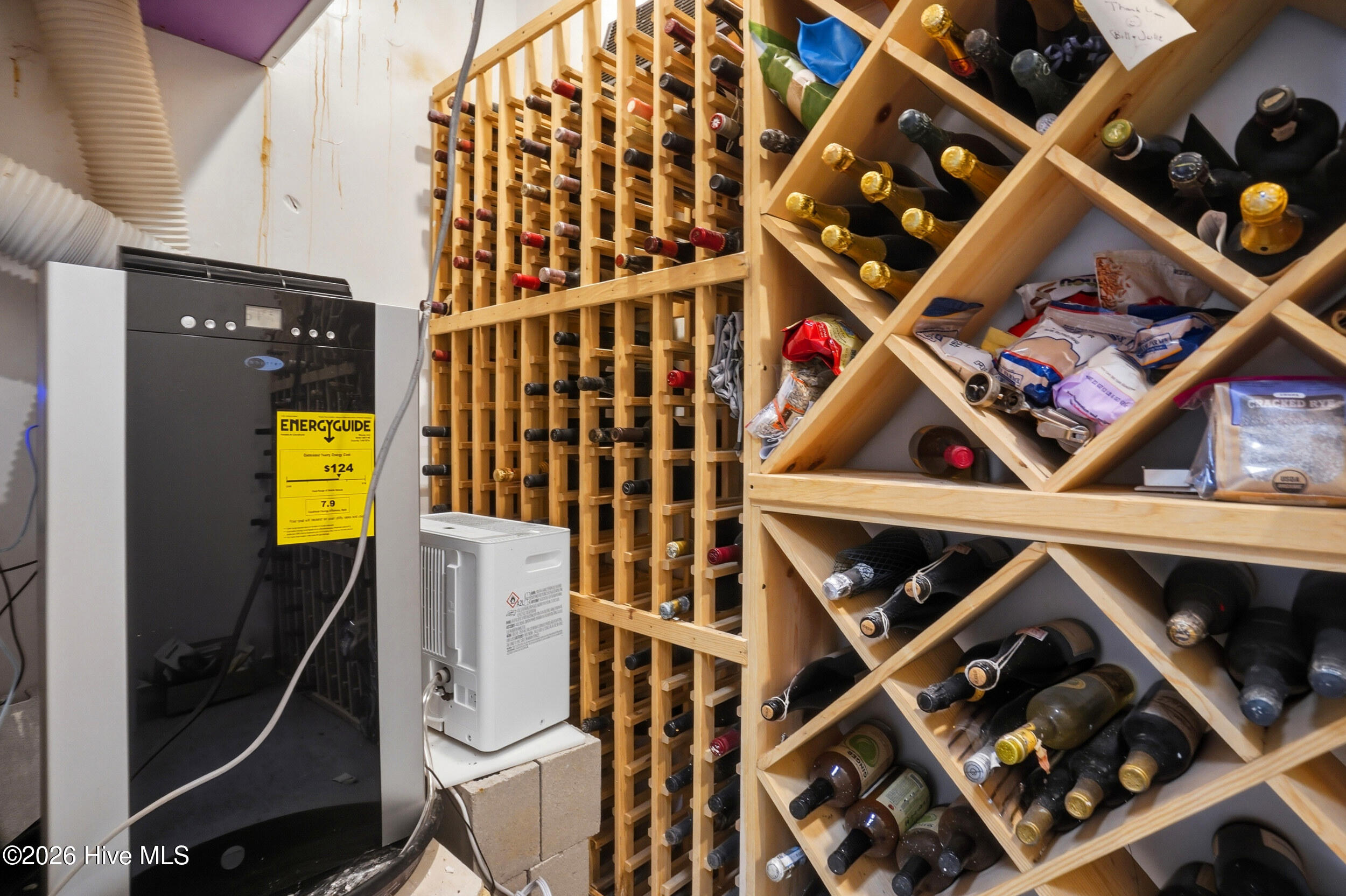 100563171 | Photo 44