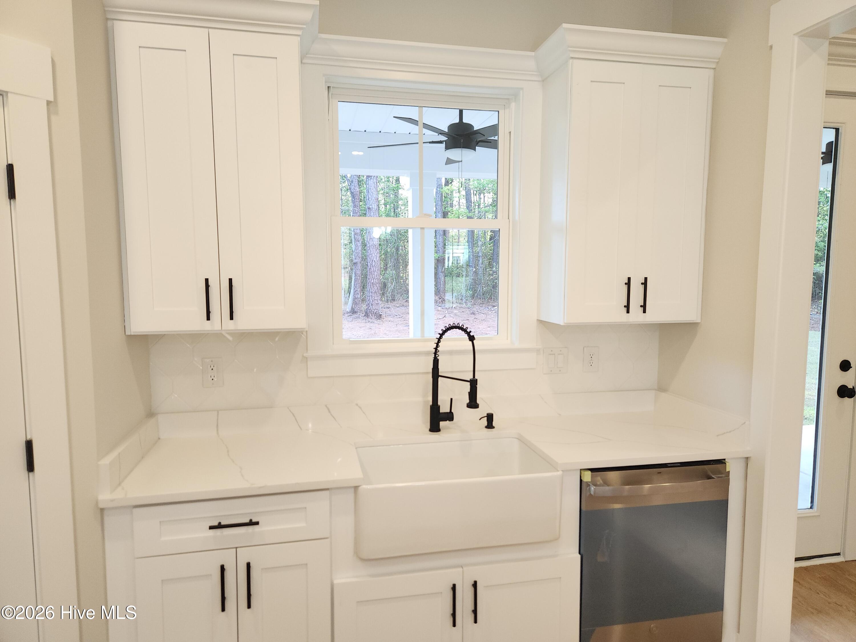 100566196 | Photo 20