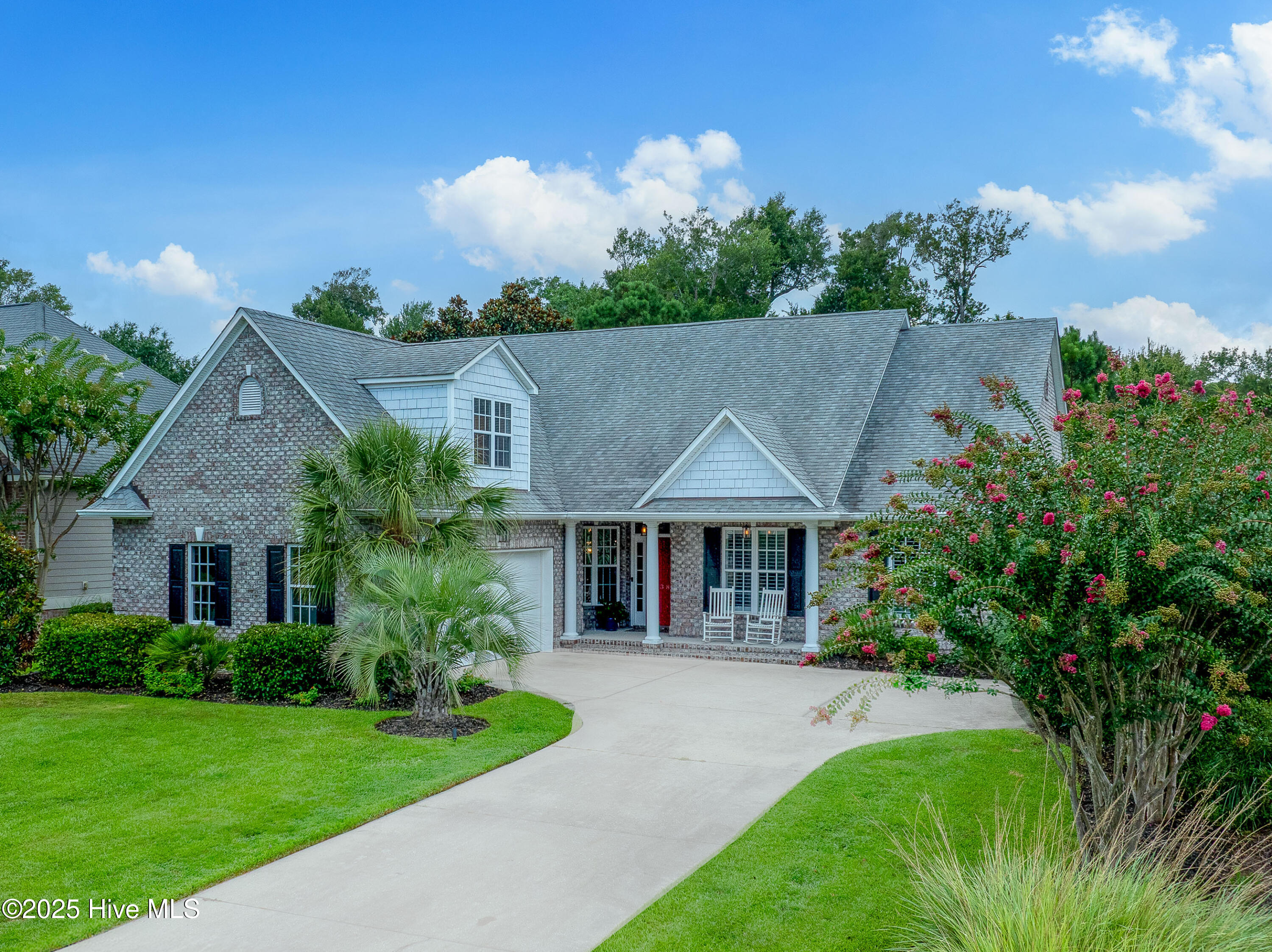 100526851 | Photo 56