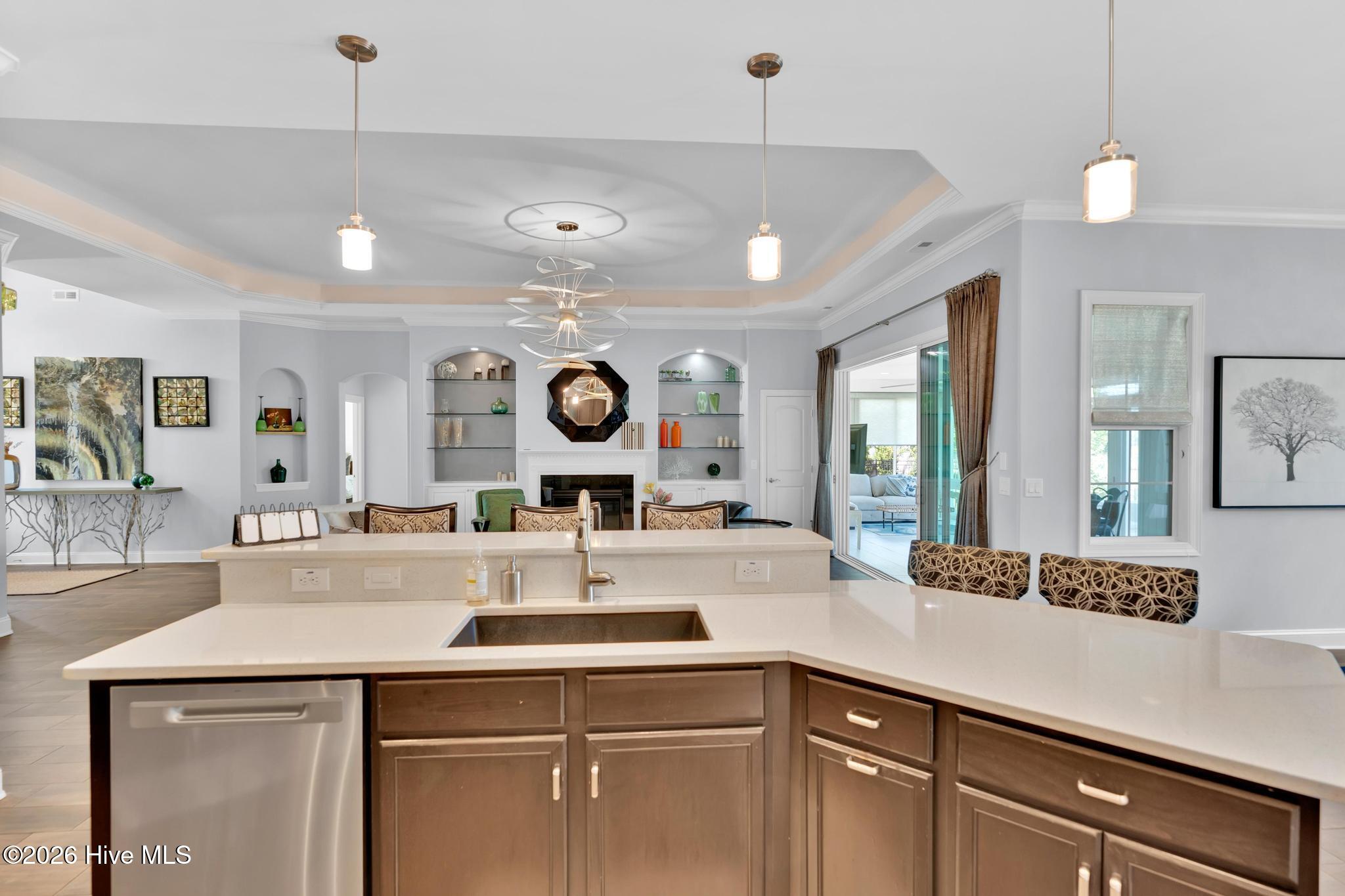 100569949 | Photo 17