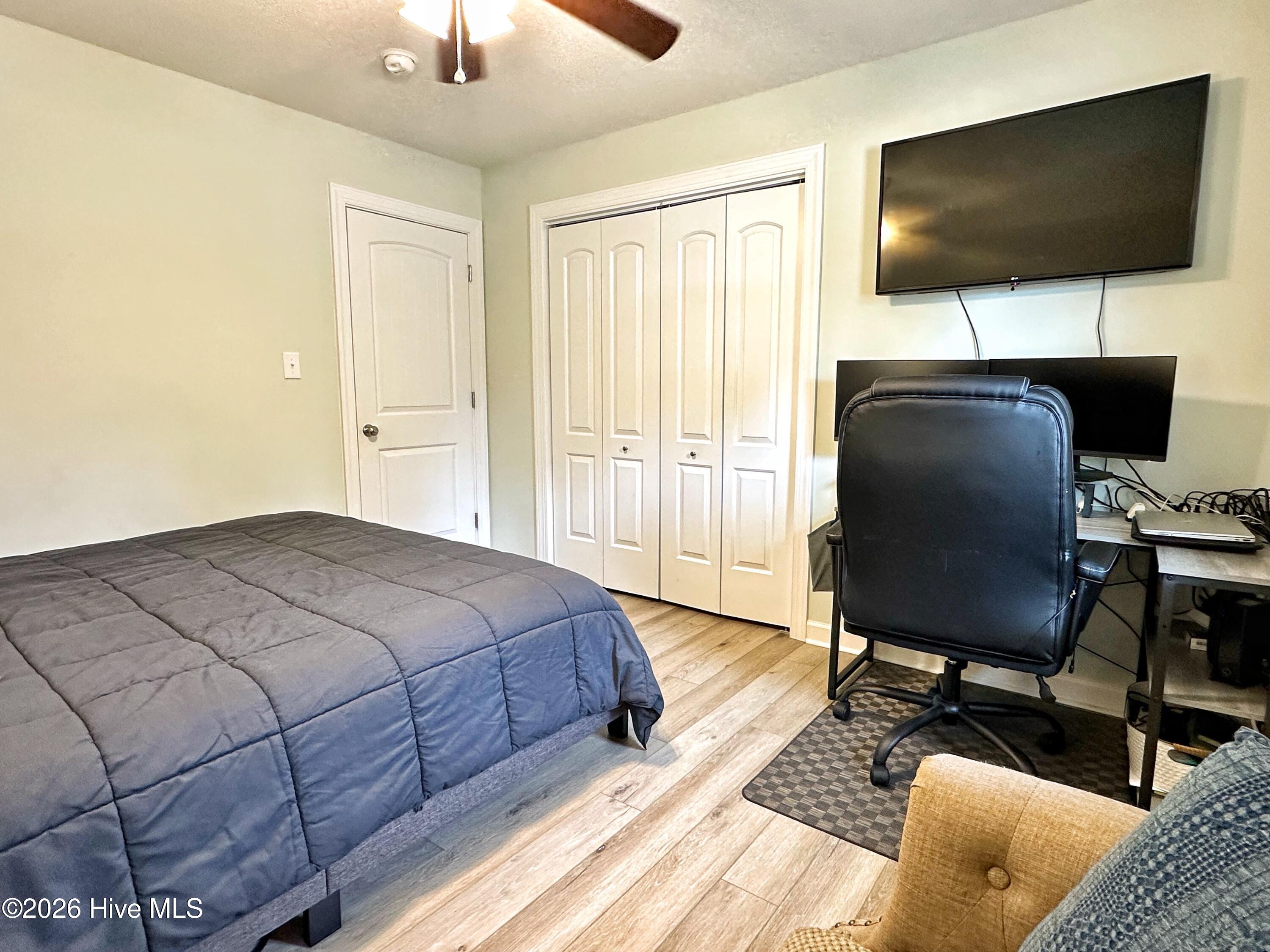 100559040 | Photo 21