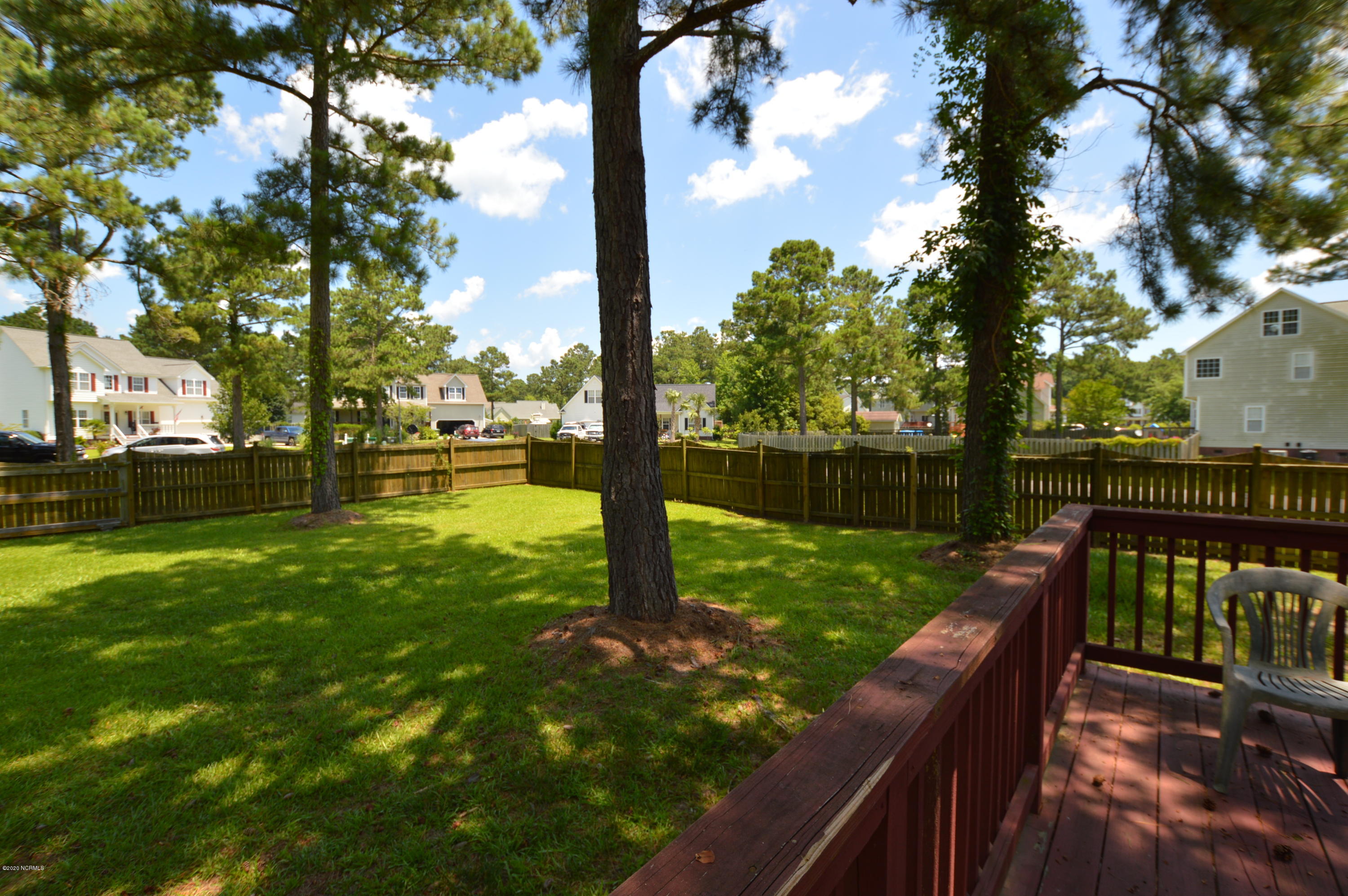 100565813 | Photo 35