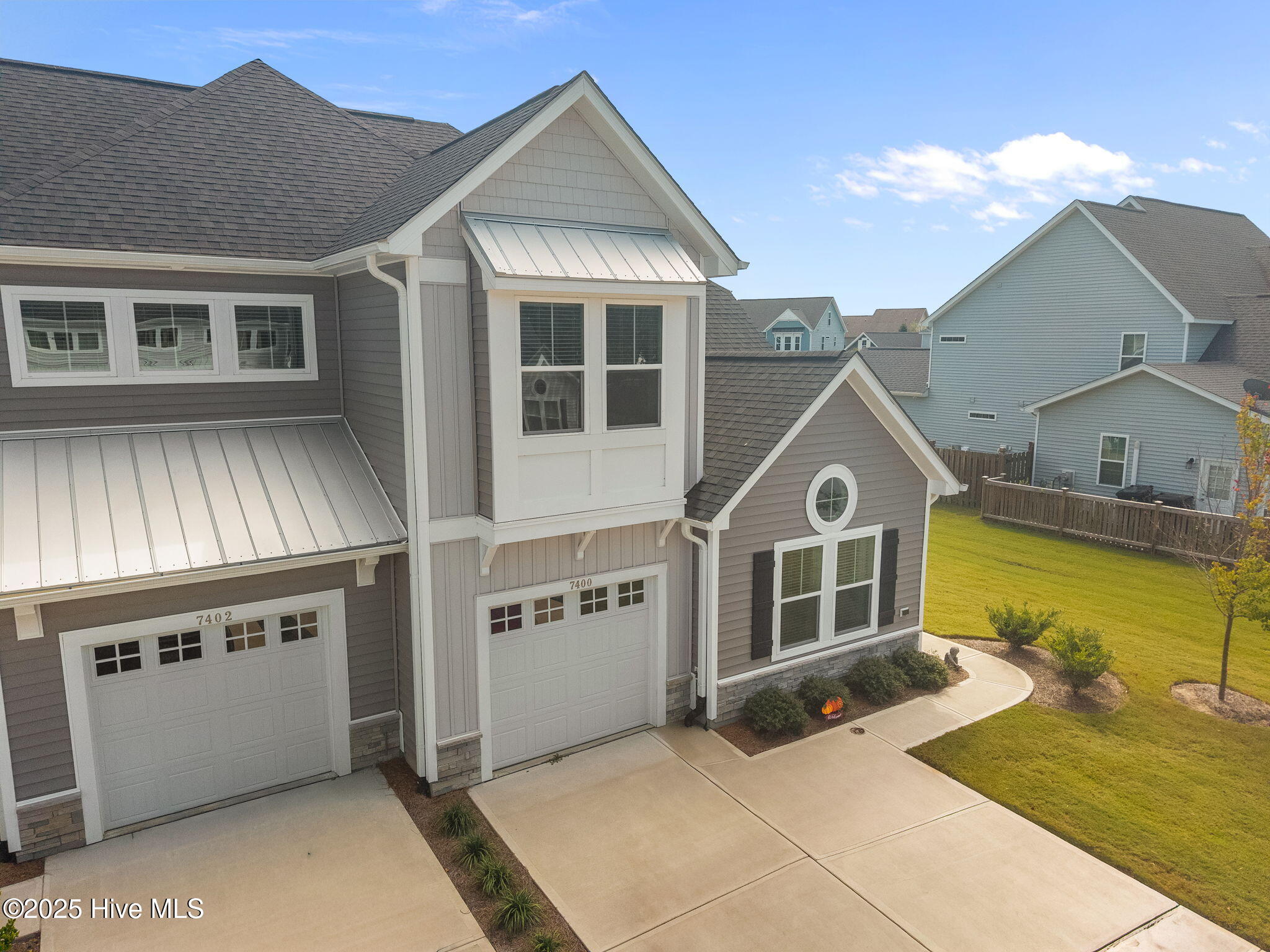 100533920 | Photo 46