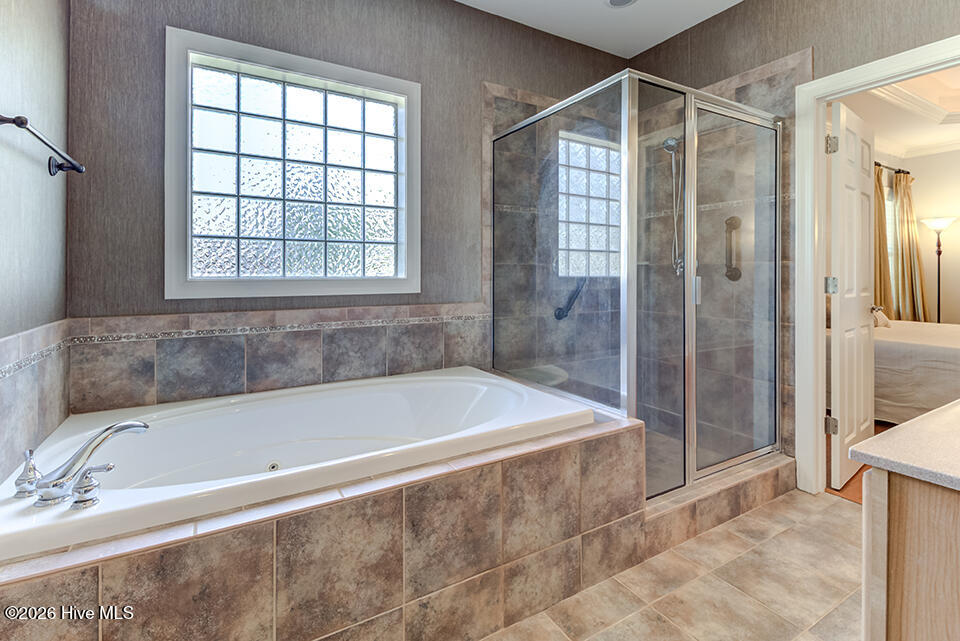 100569553 | Photo 17