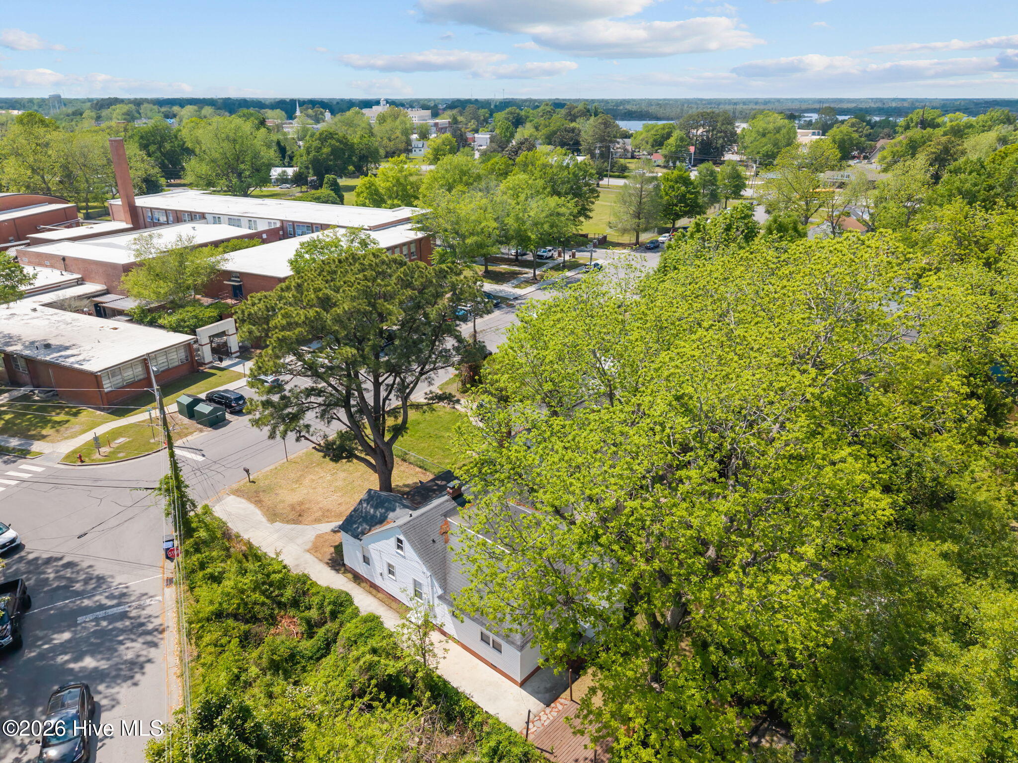 100568668 | Photo 48