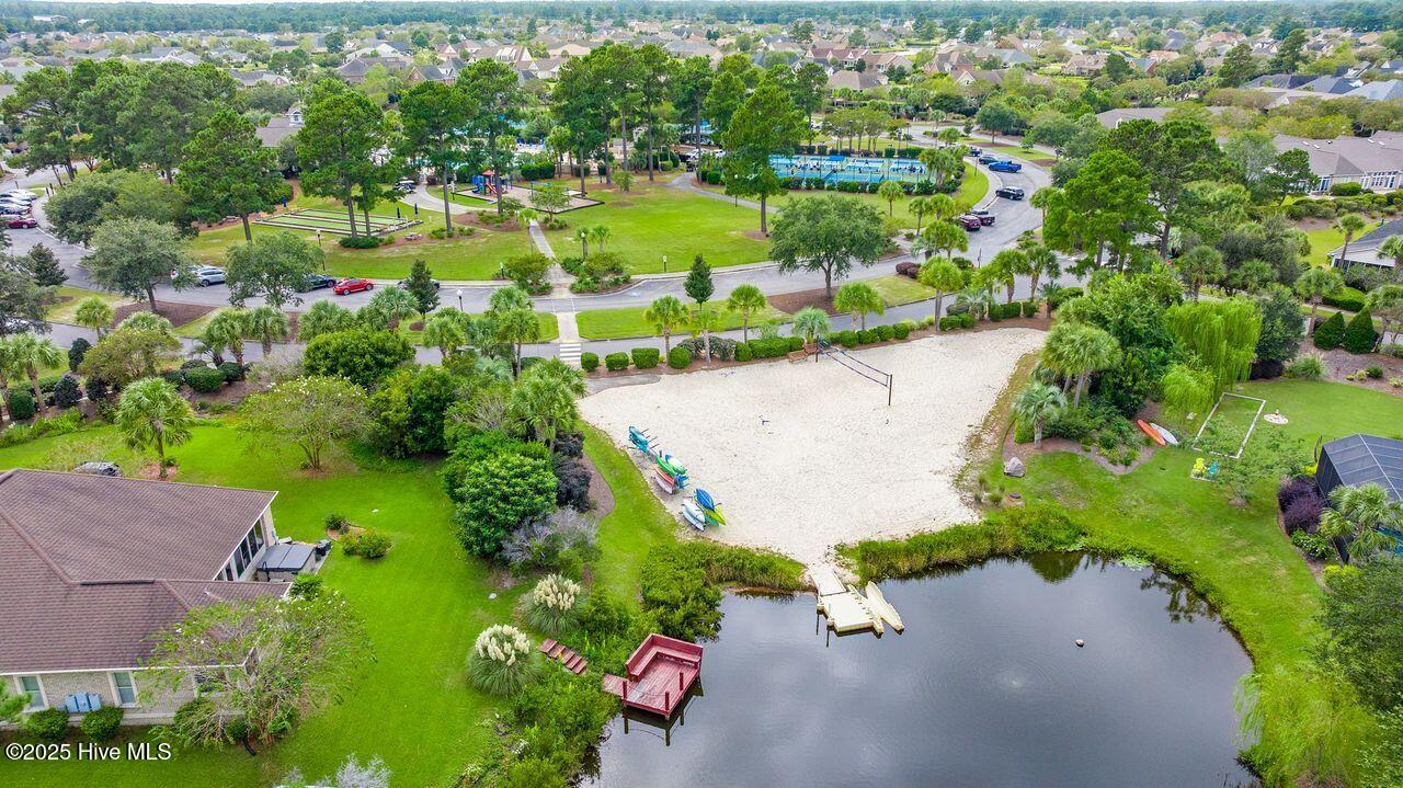 100547367 | Photo 75