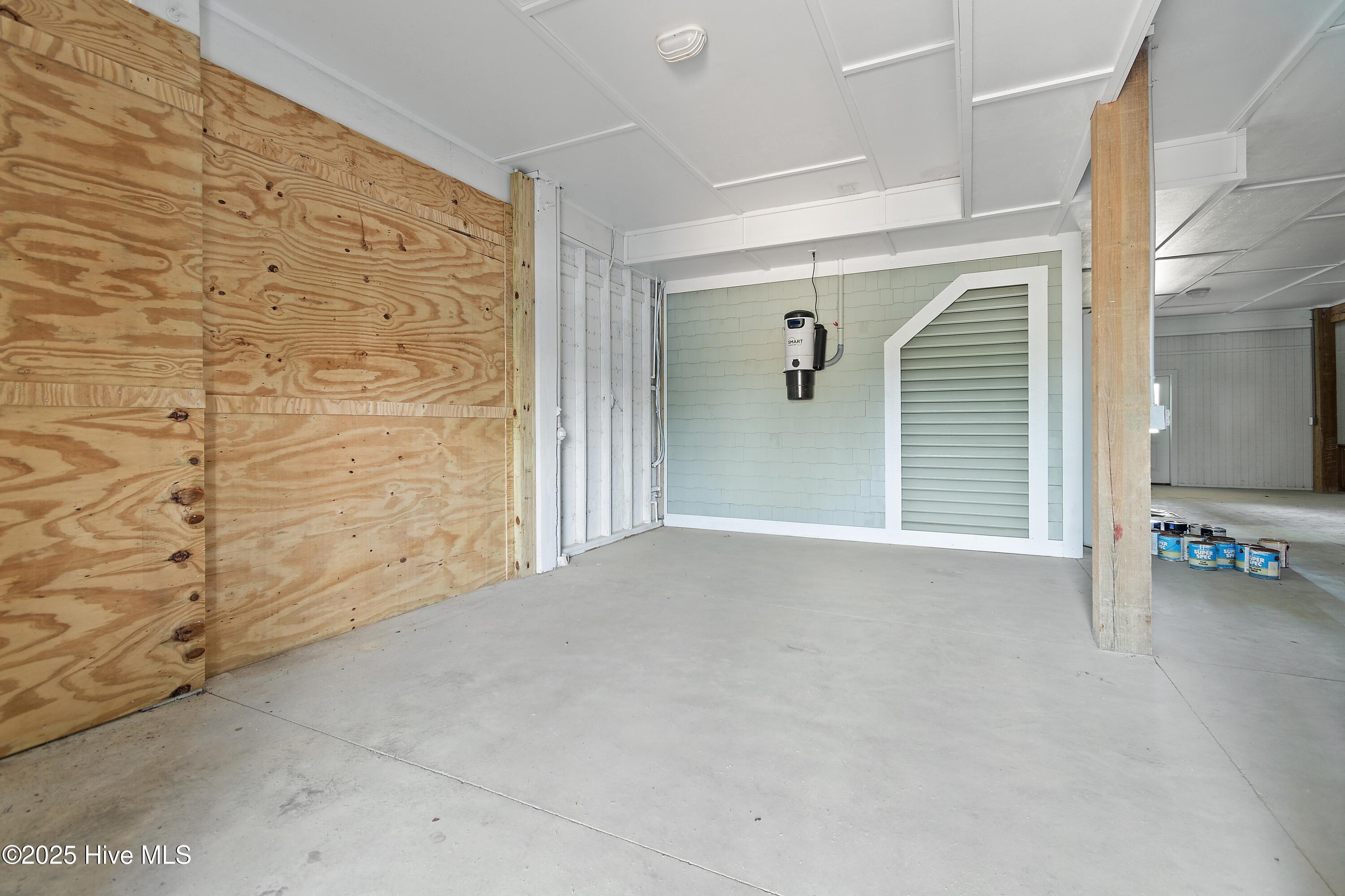 100519693 | Photo 54