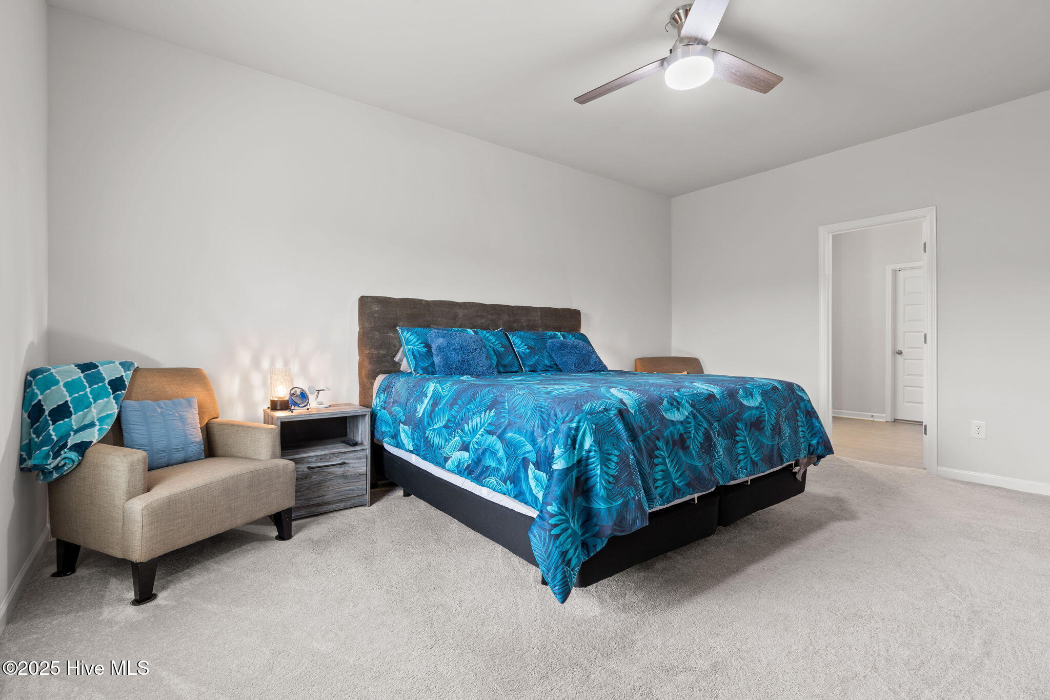 100516029 | Photo 15