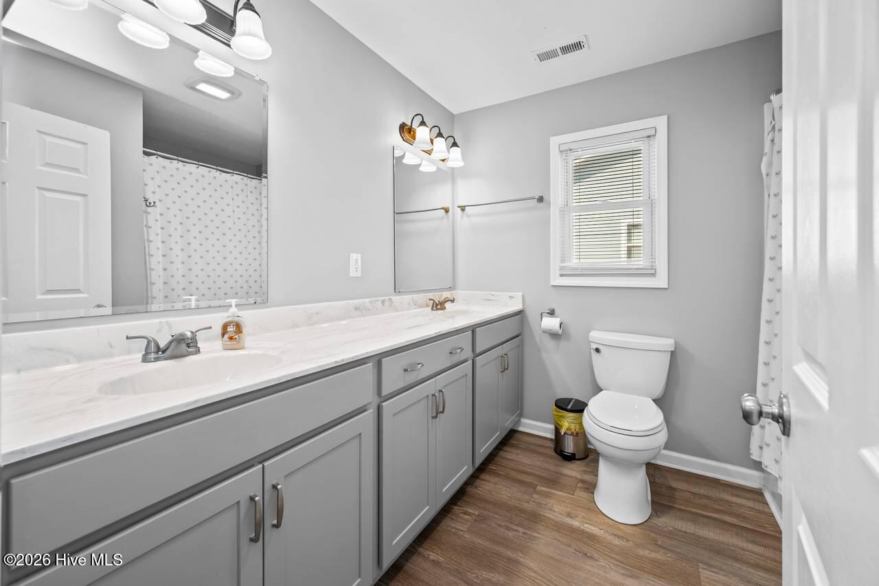 100555607 | Photo 17