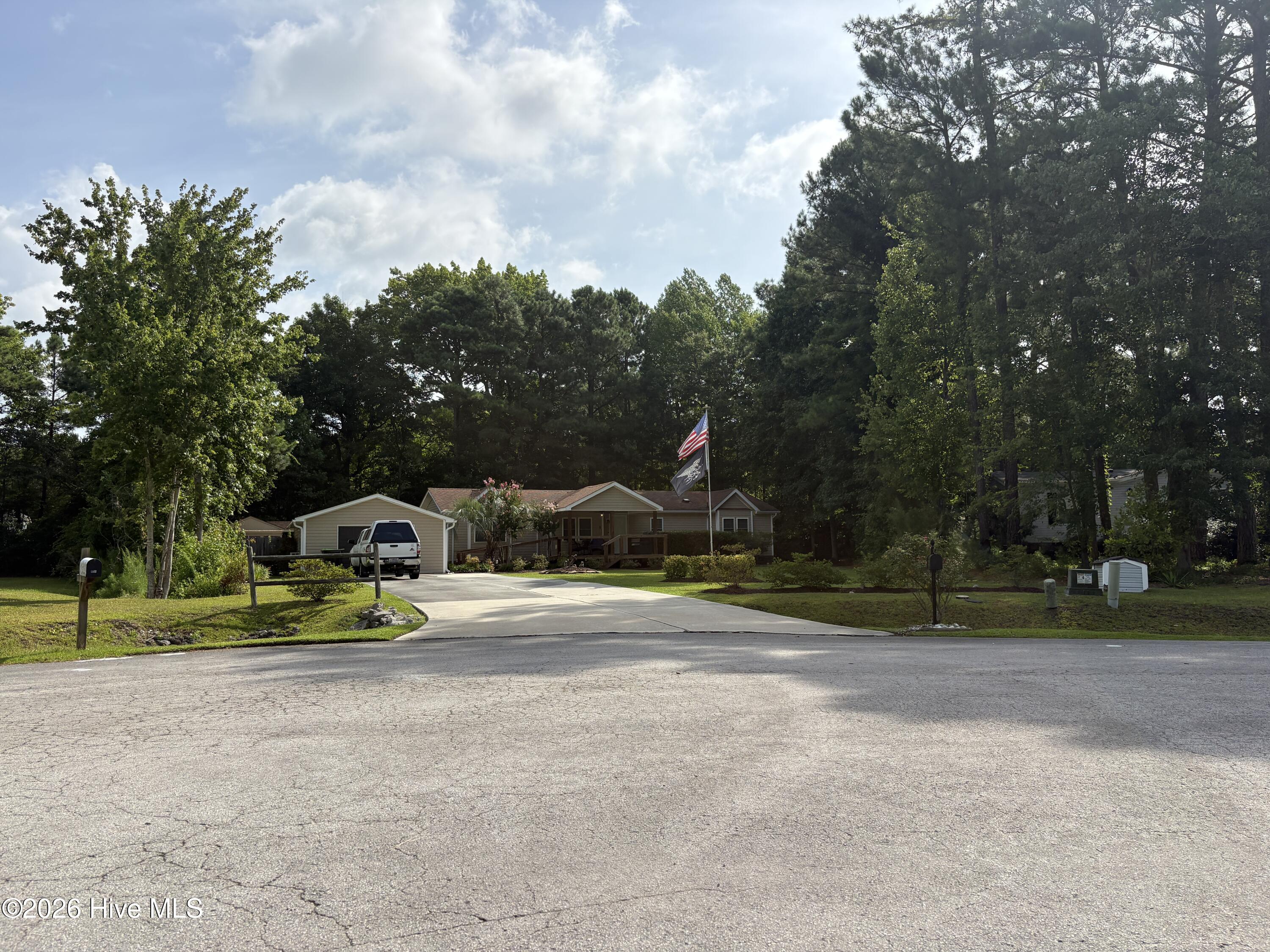408 Quailridge Court,Peletier