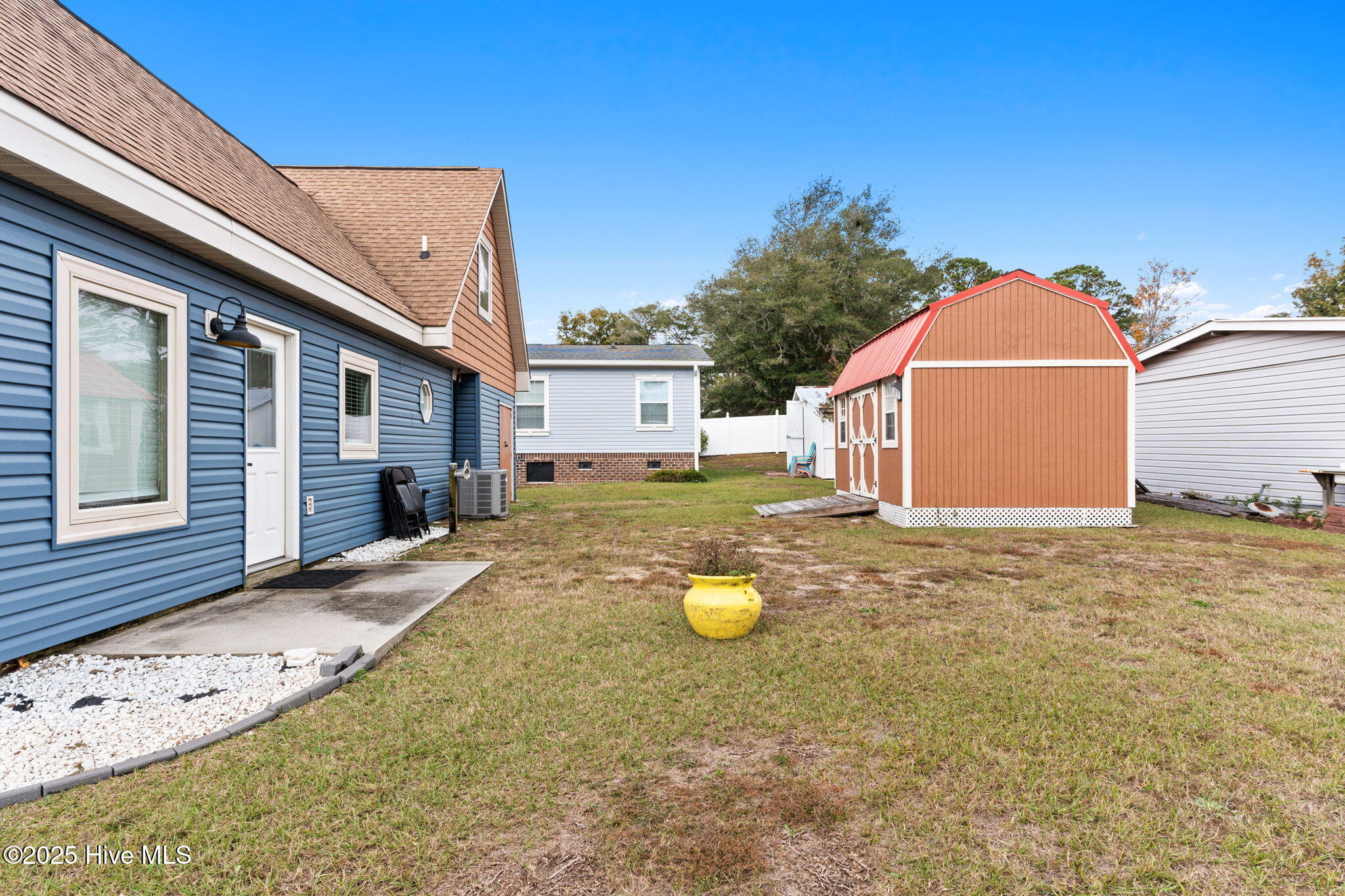 100539848 | Photo 26