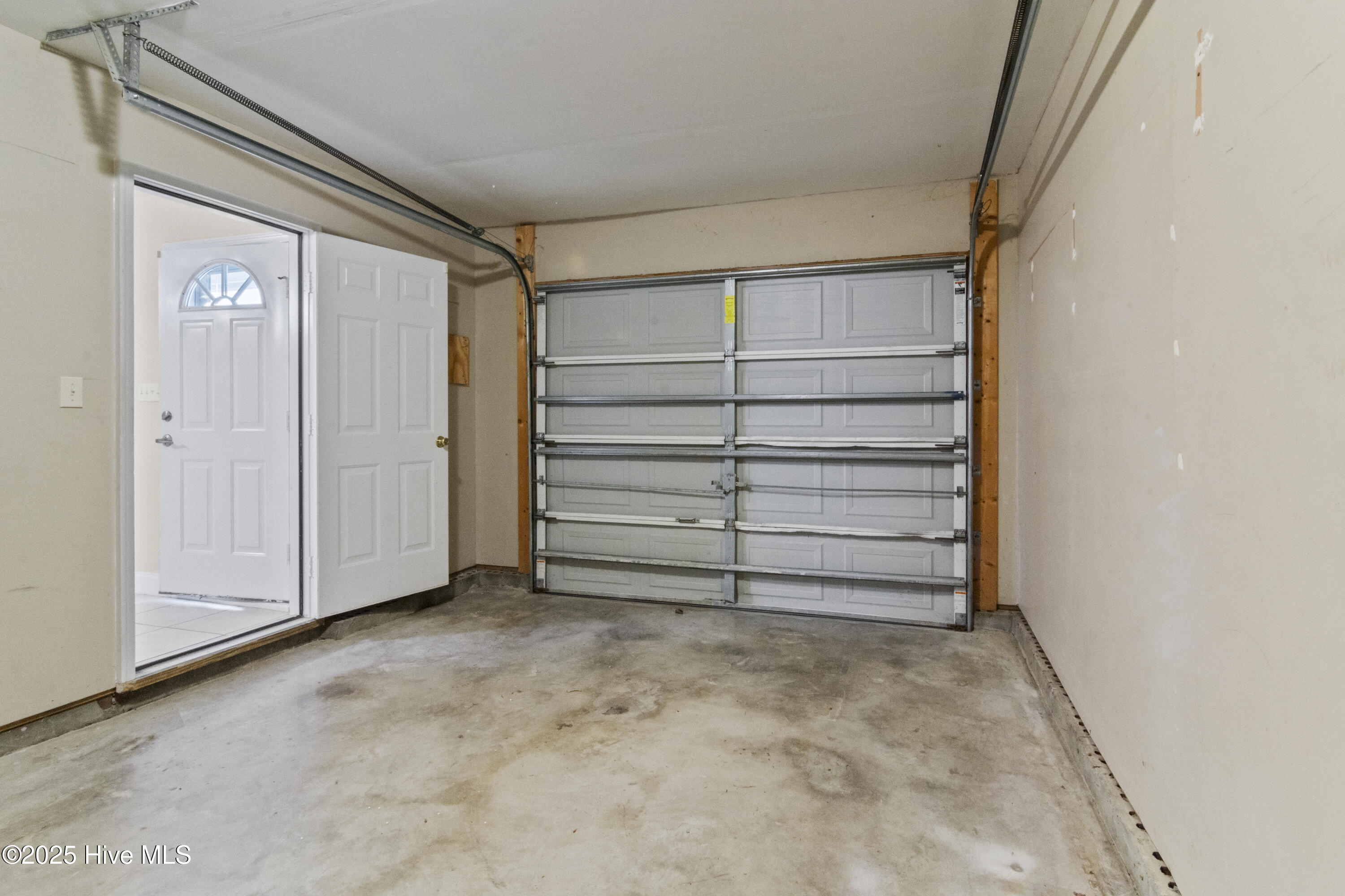 100513492 | Photo 15