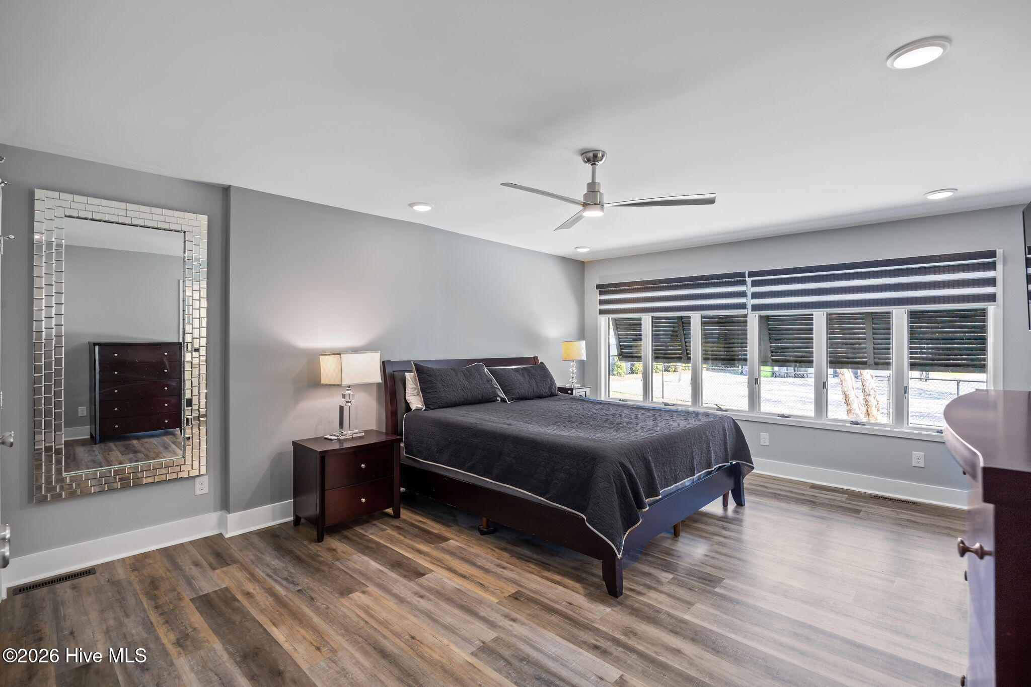 100560394 | Photo 31