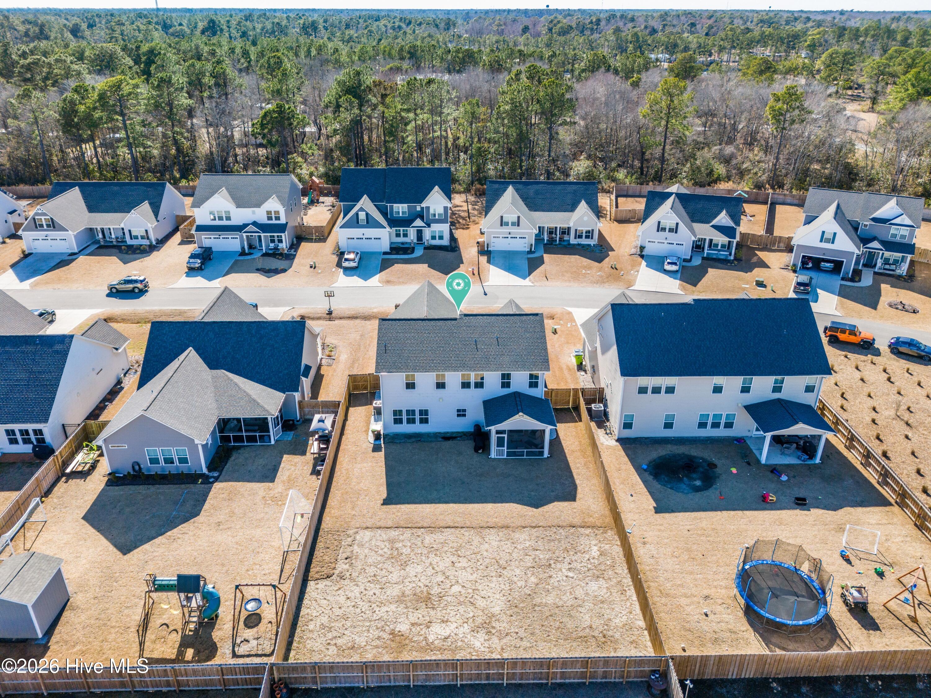 100555385 | Photo 35