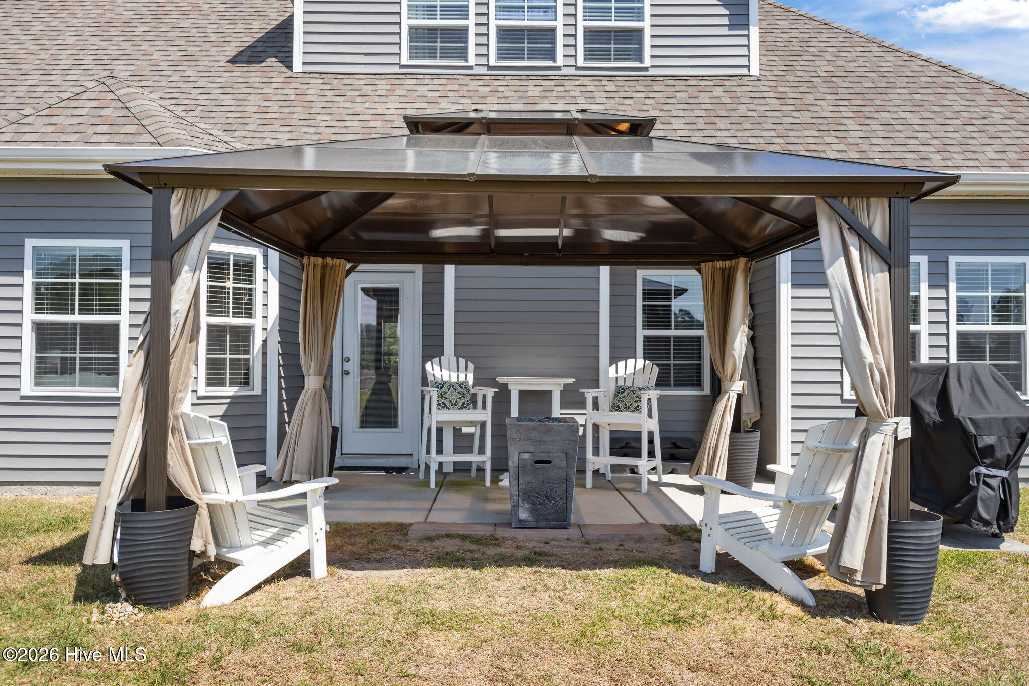 100569741 | Photo 39