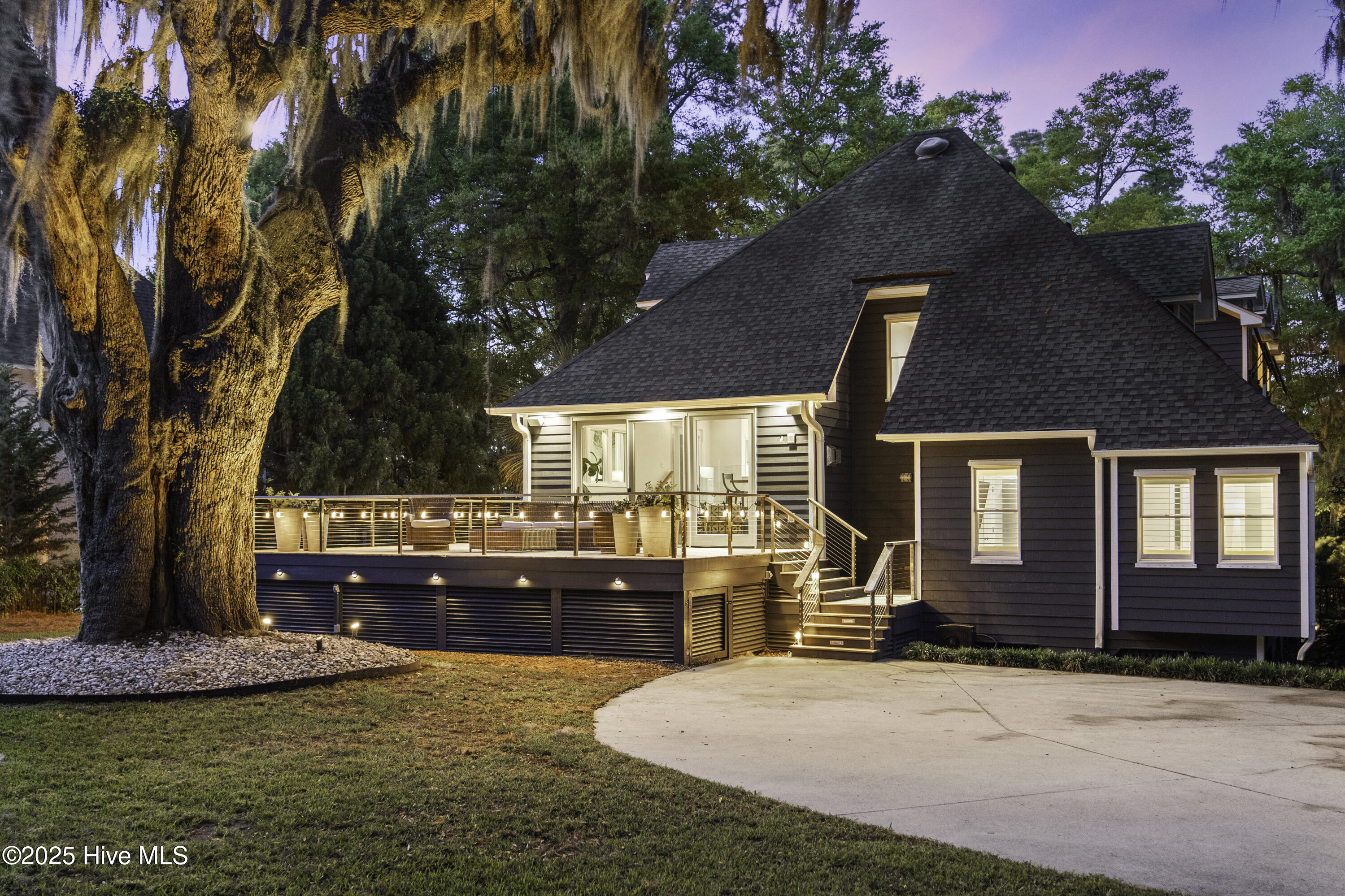 100555228 | Photo 66