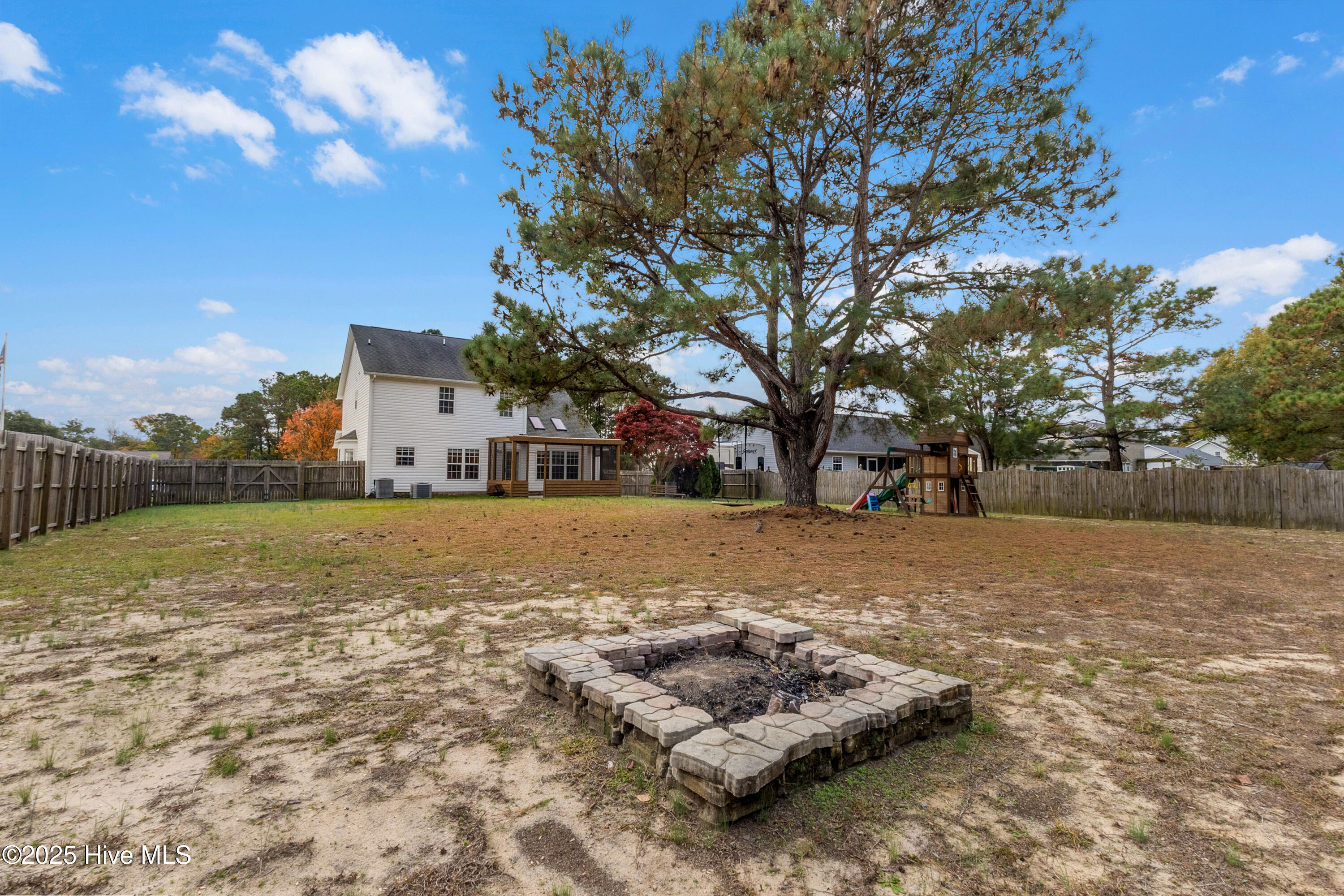 100546645 | Photo 50