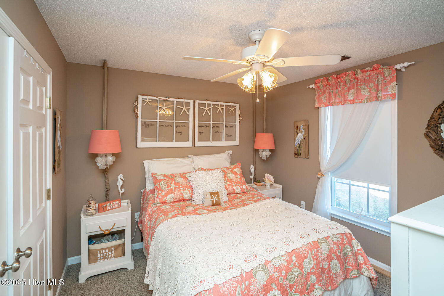 100542303 | Photo 25