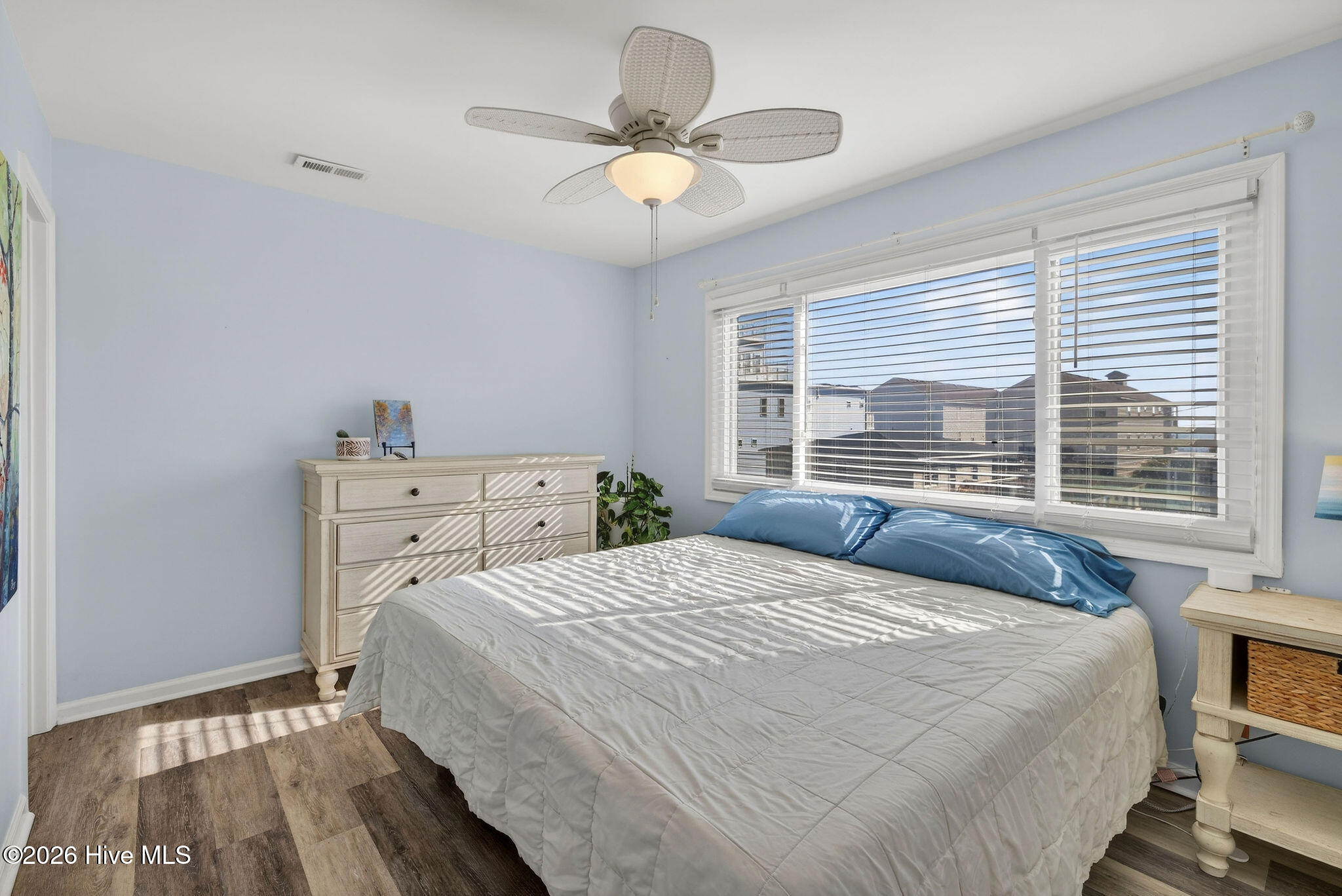 100554864 | Photo 20