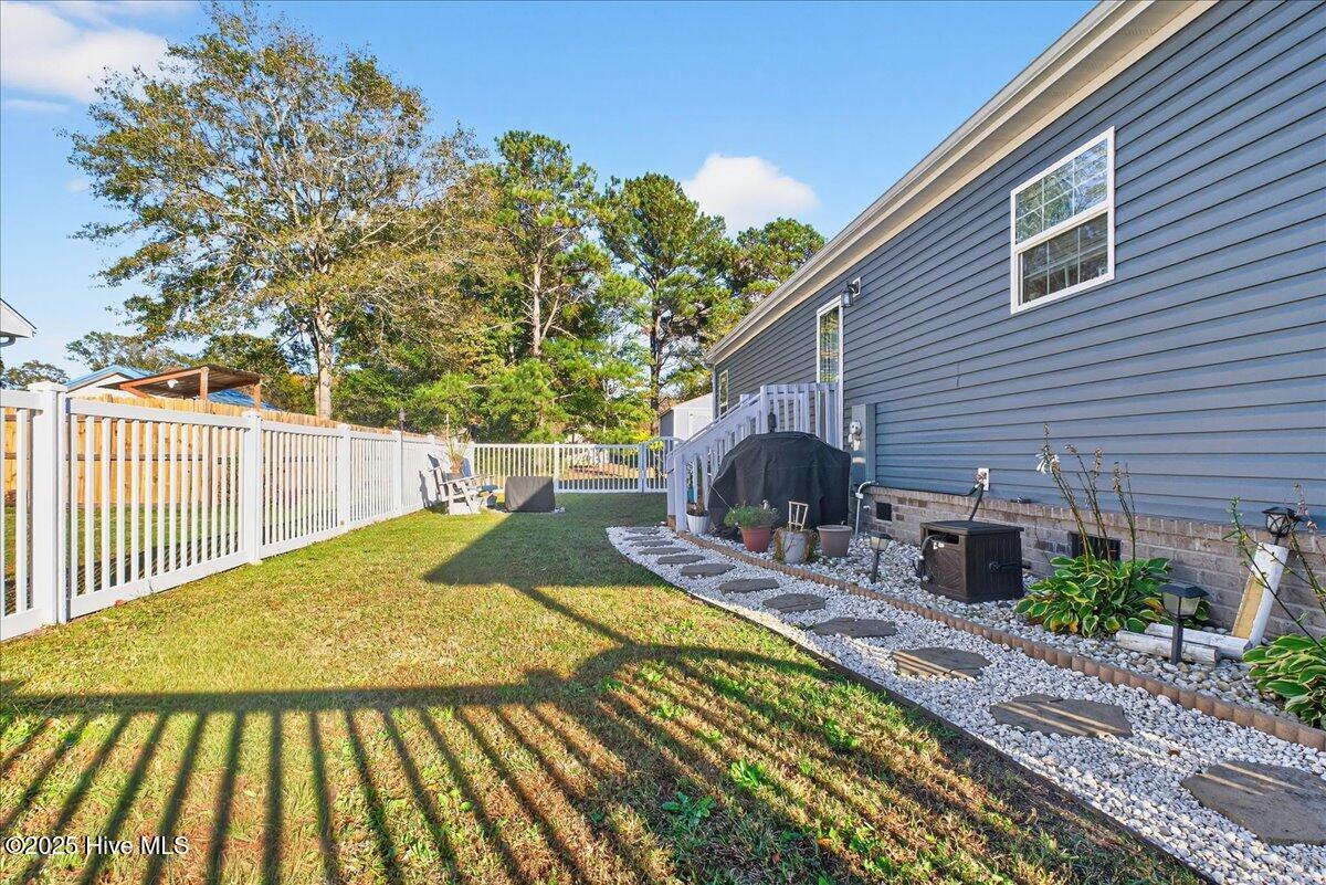 100540840 | Photo 41