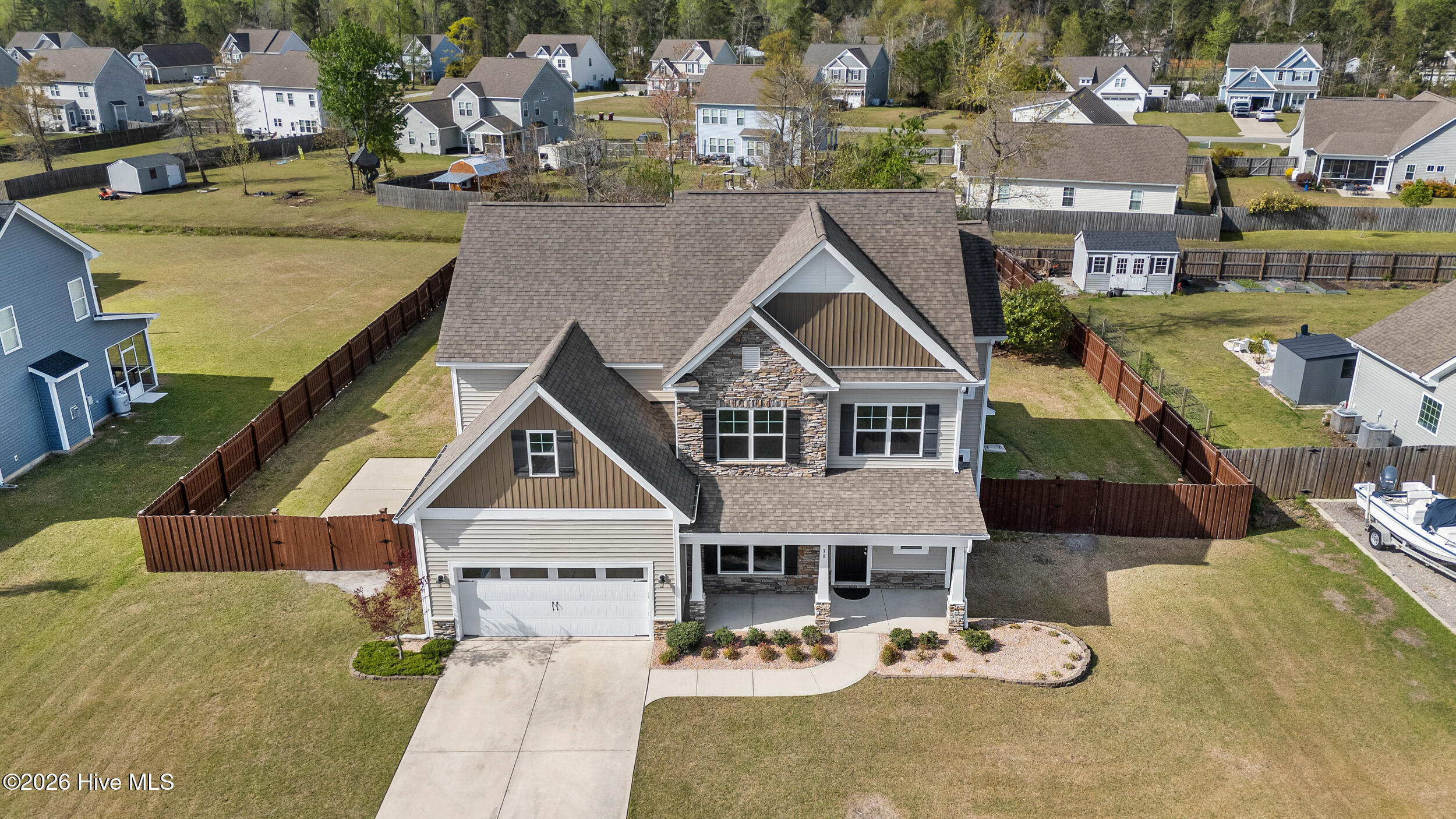 100564750 | Photo 45