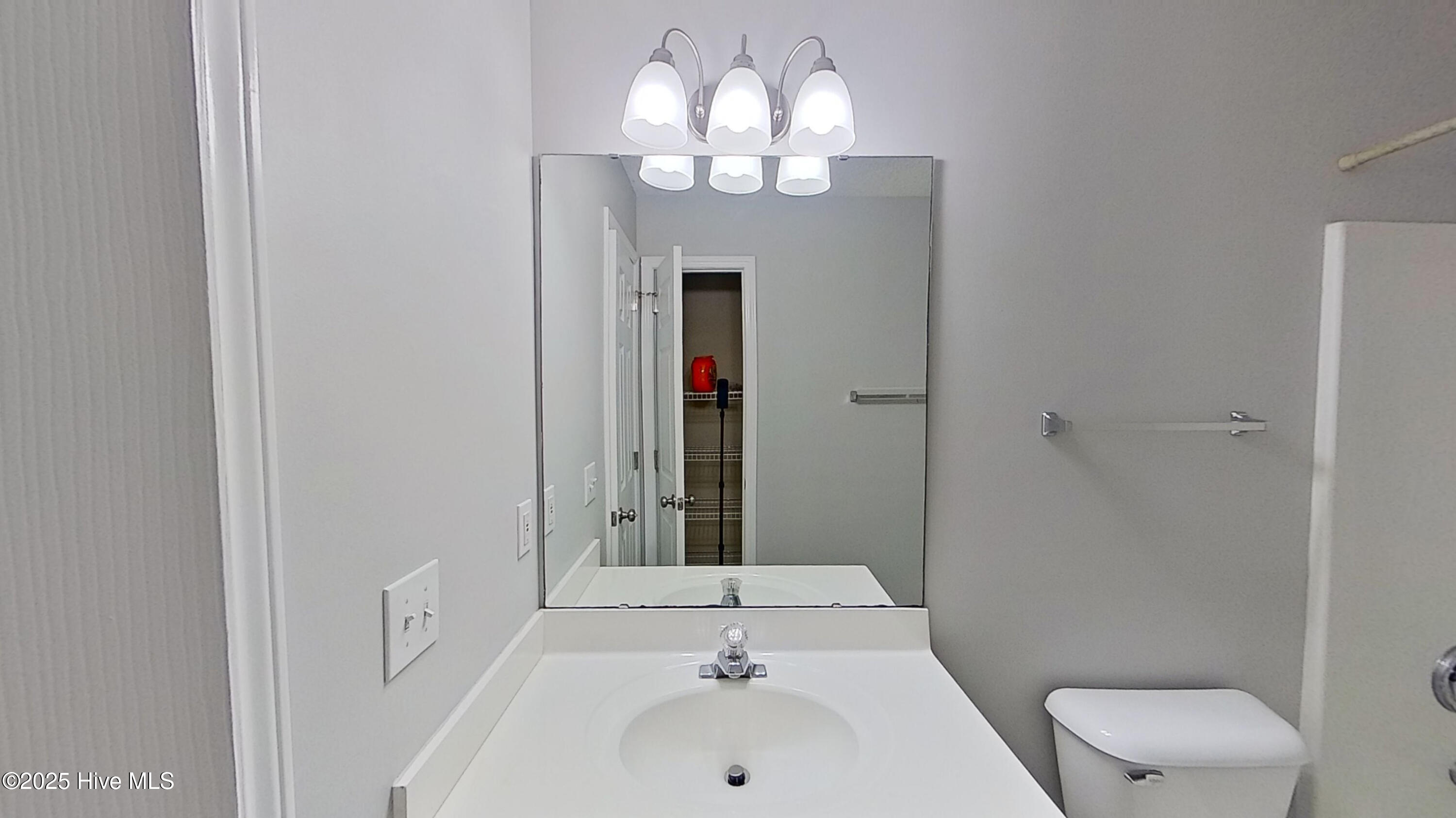 4613 Mcclelland Drive UNIT F-104, Wilmington, NC, 28405