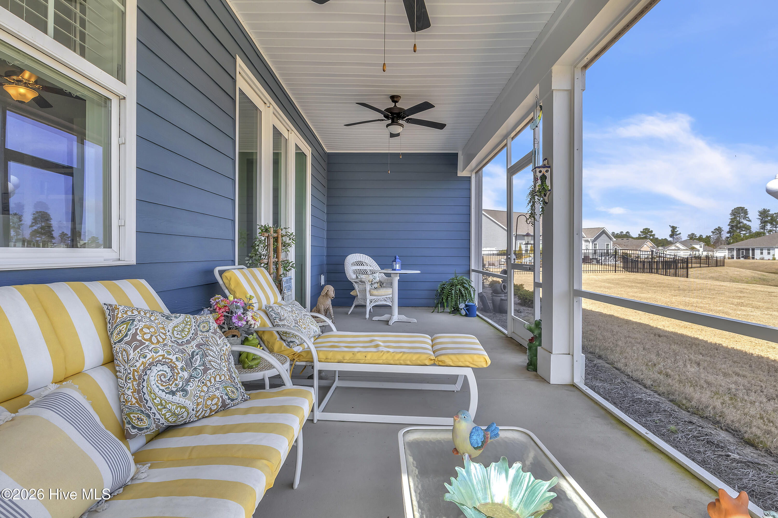 100557593 | Photo 41