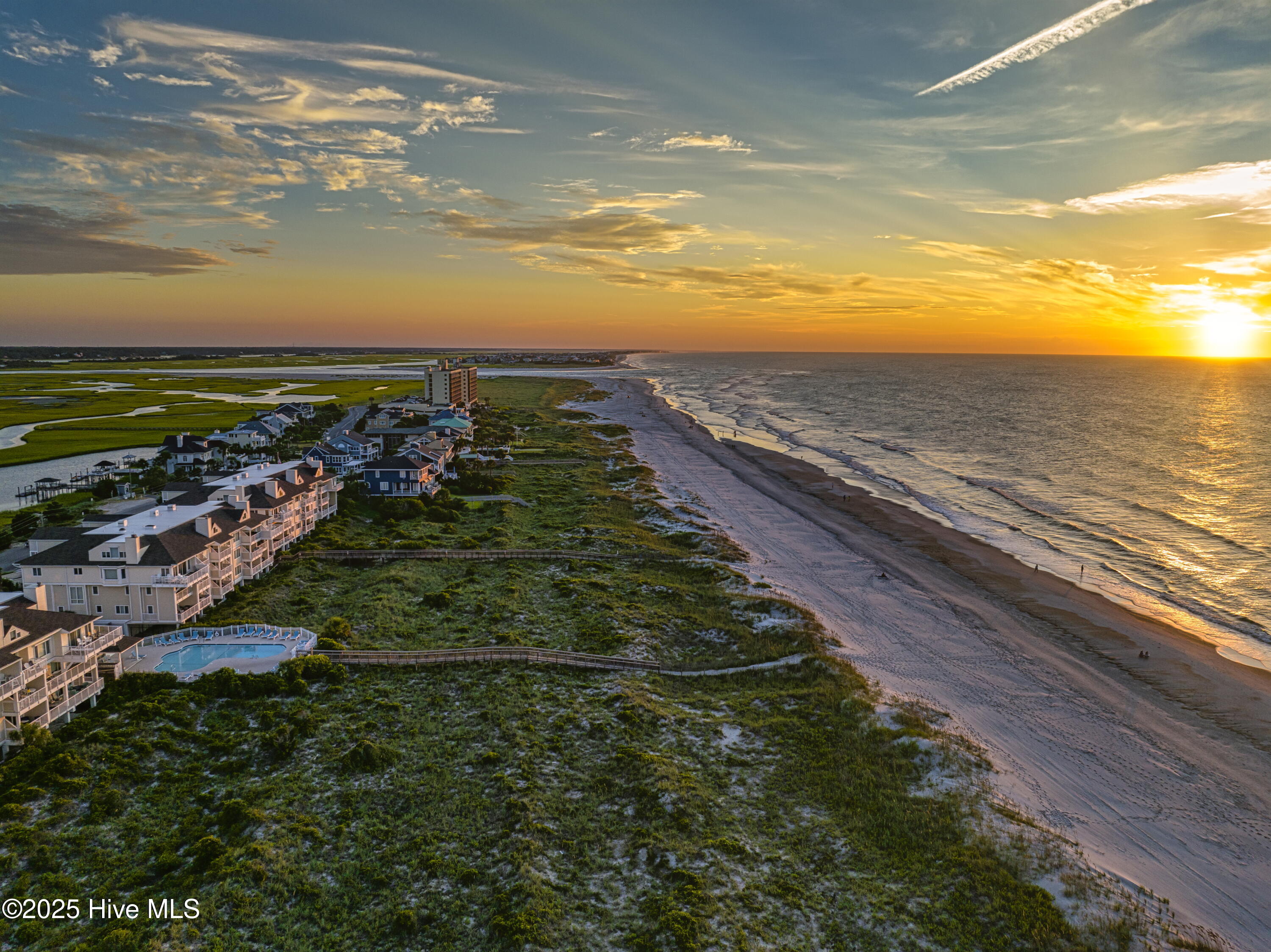 100546963 | Photo 37