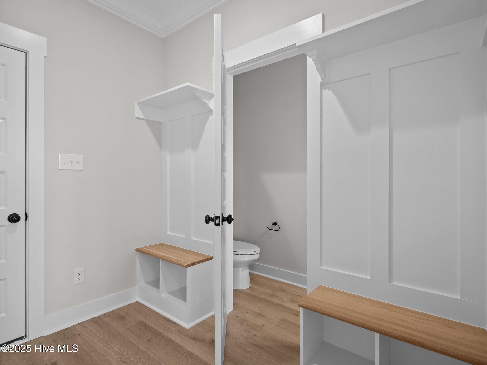 100487102 | Photo 18