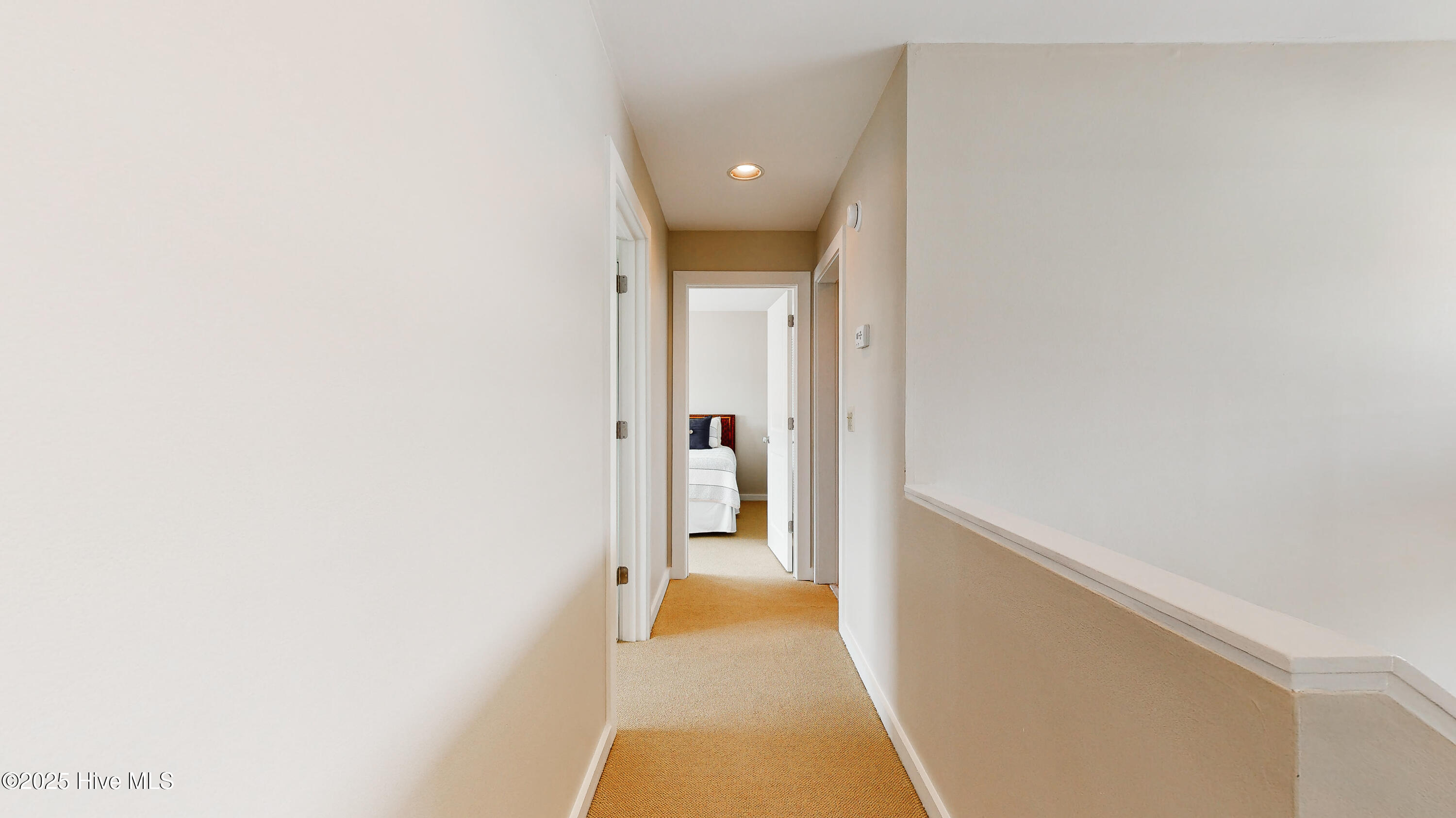 100563246 | Photo 46