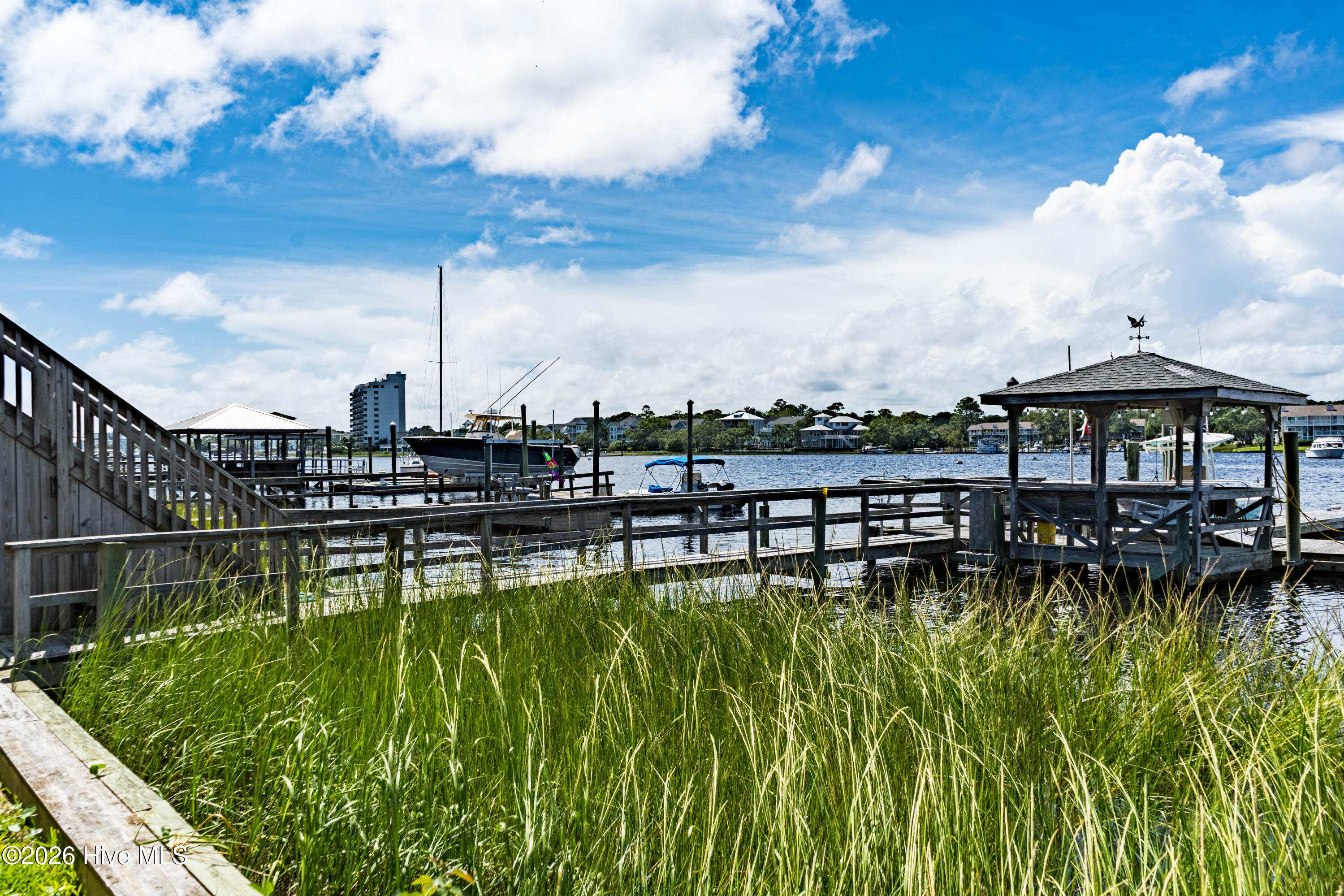 100566755 | Photo 57