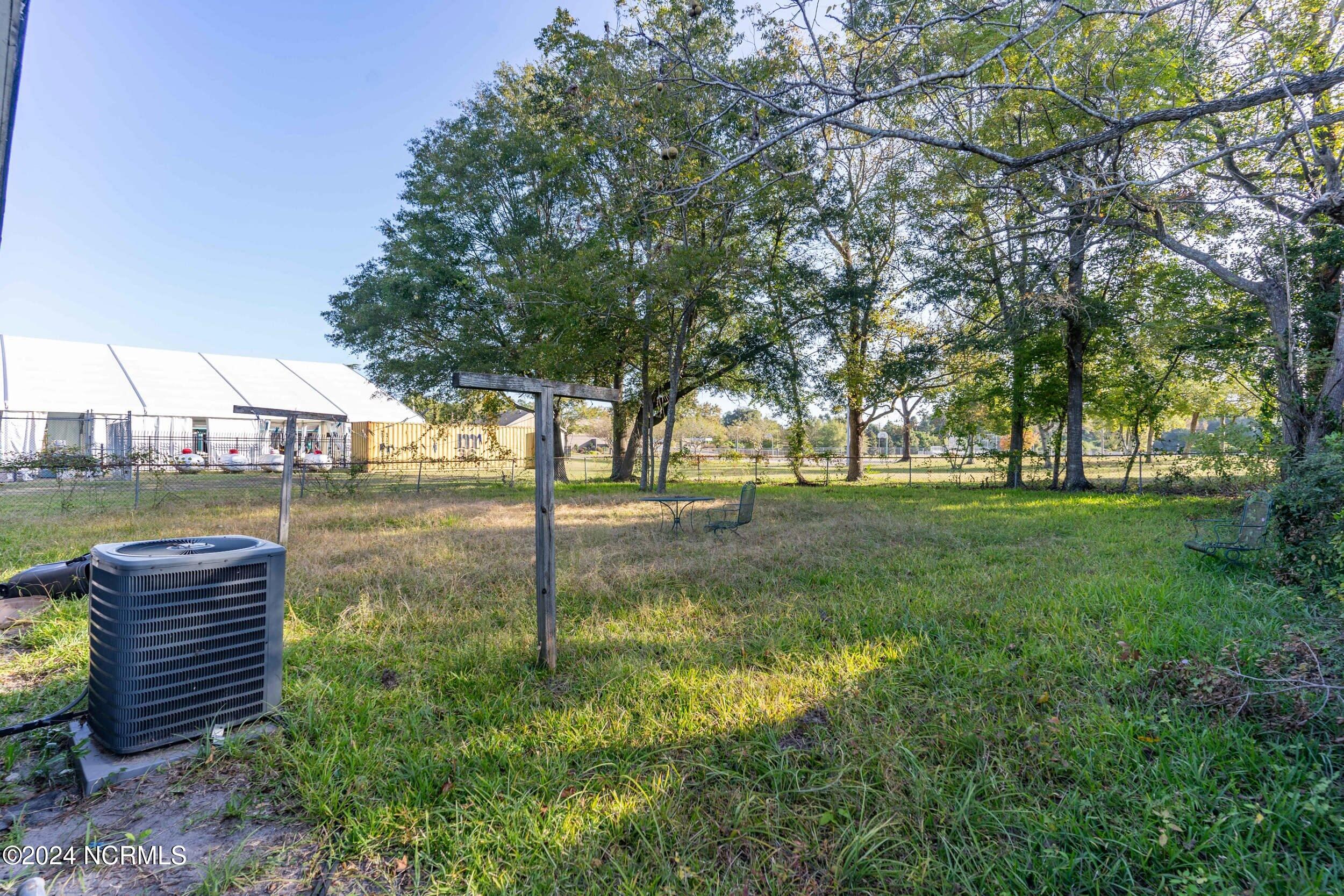 100470718 | Photo 33