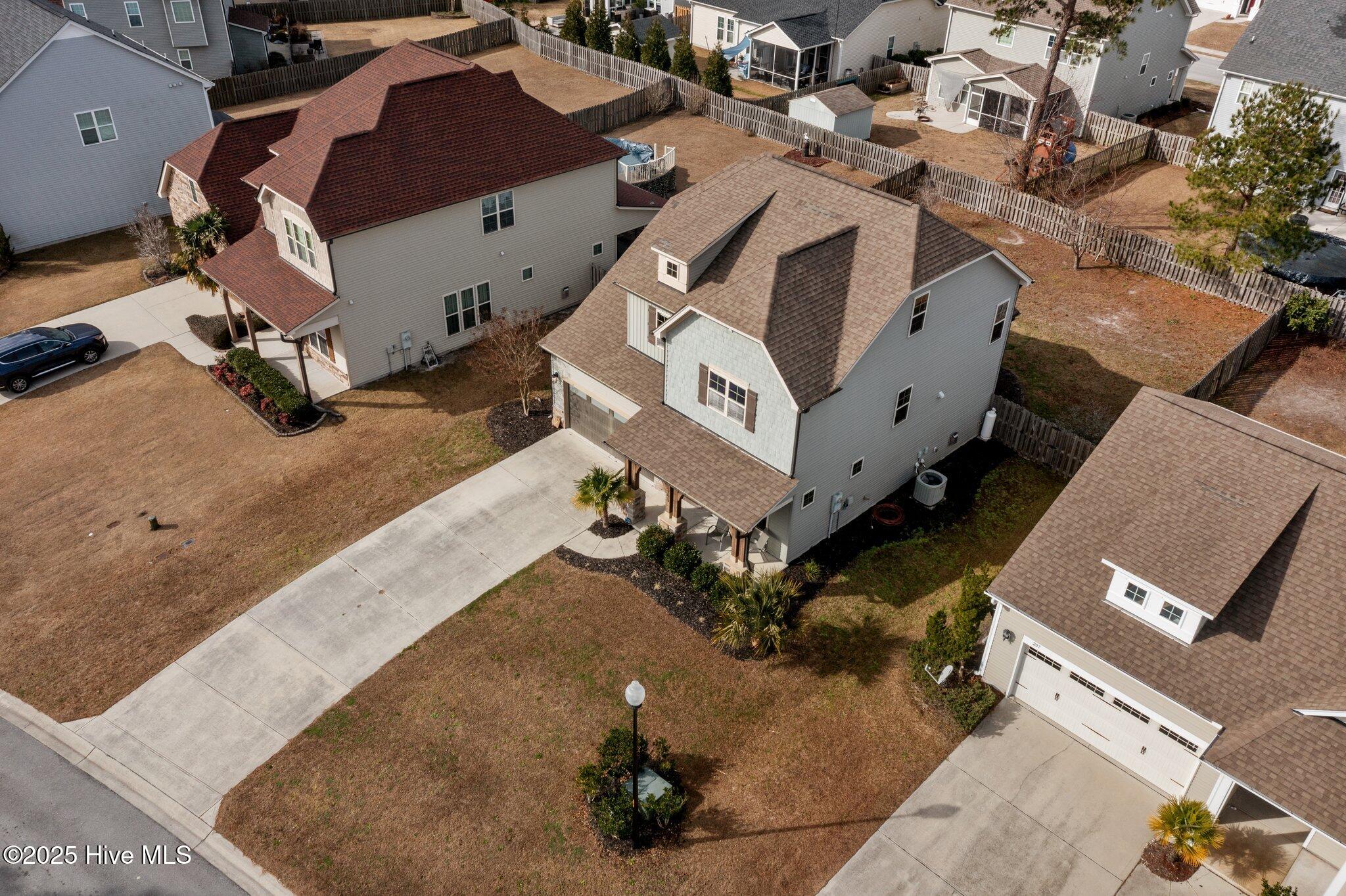 100530169 | Photo 14