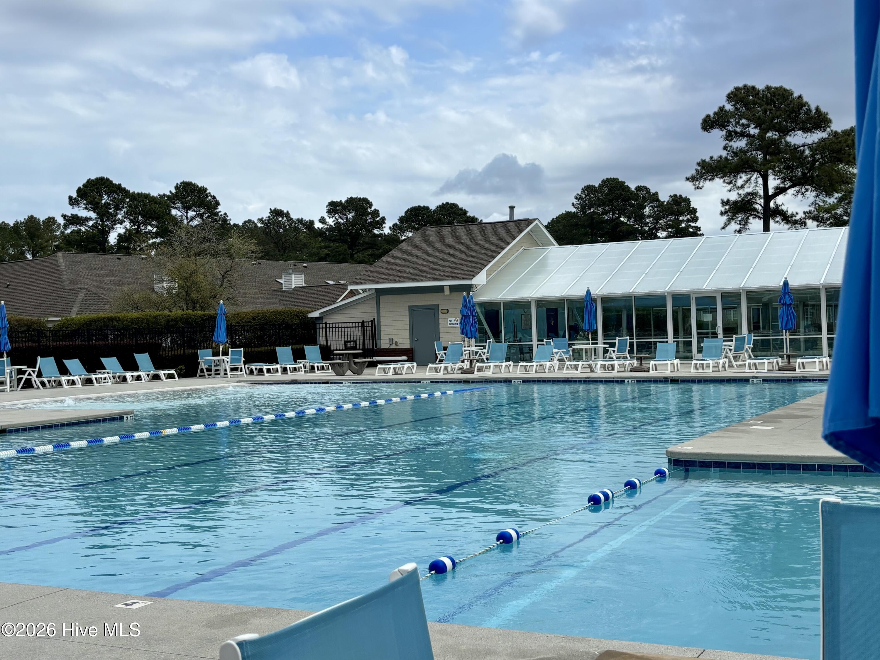 100548905 | Photo 30