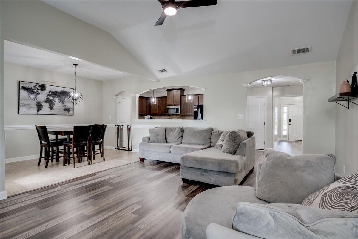 4076 Pullman Circle