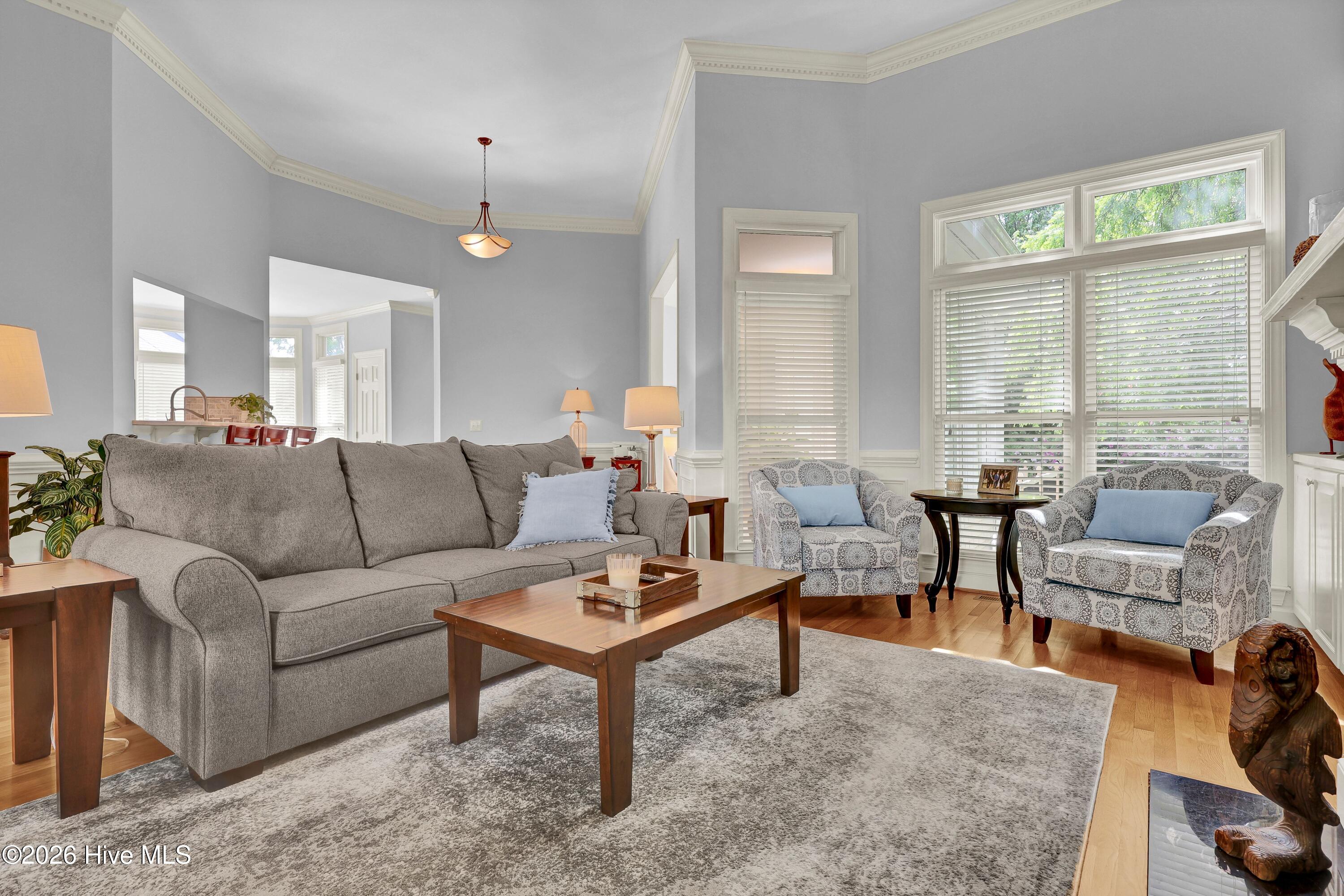 100566013 | Photo 10