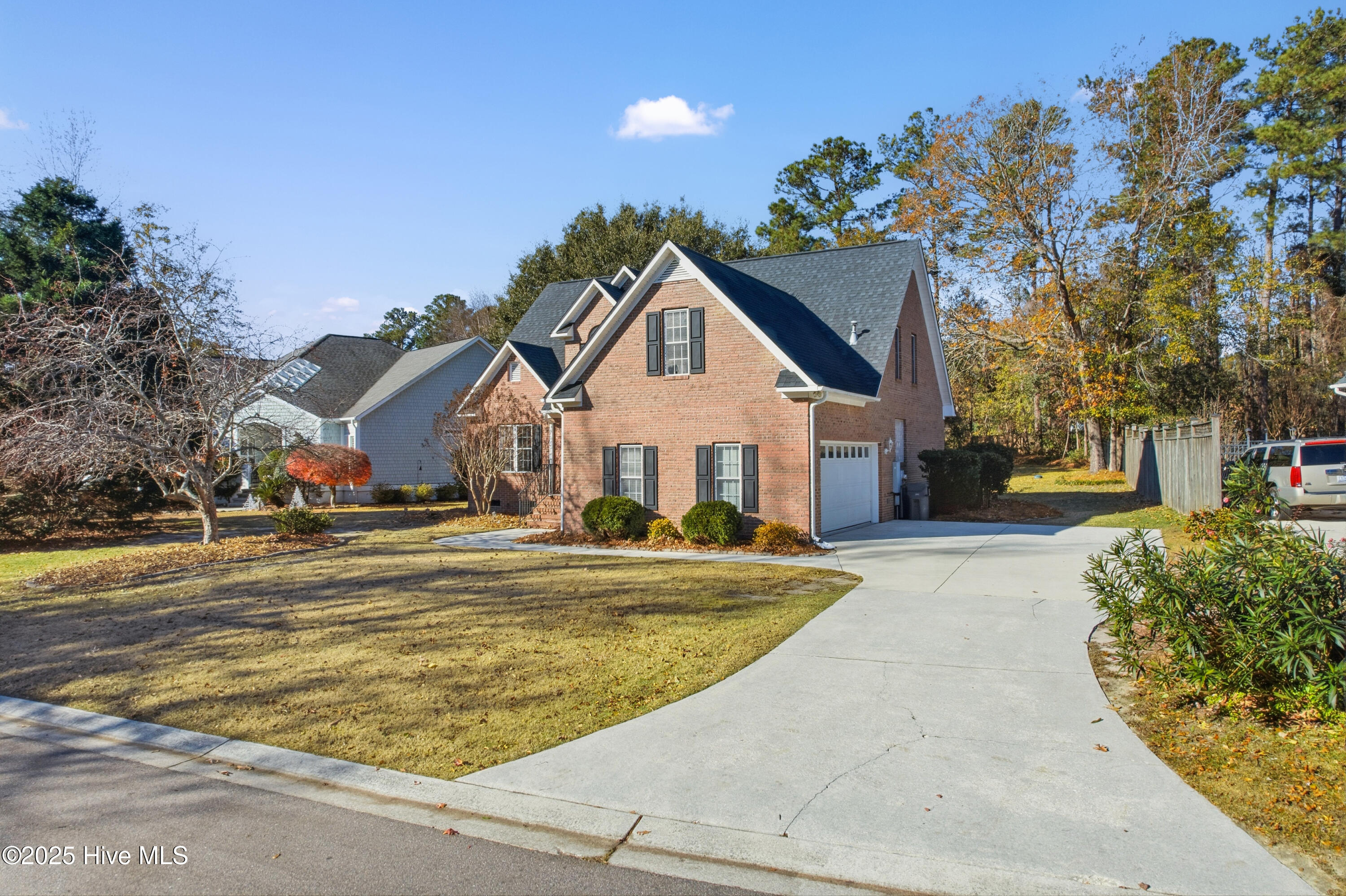 100545806 | Photo 43