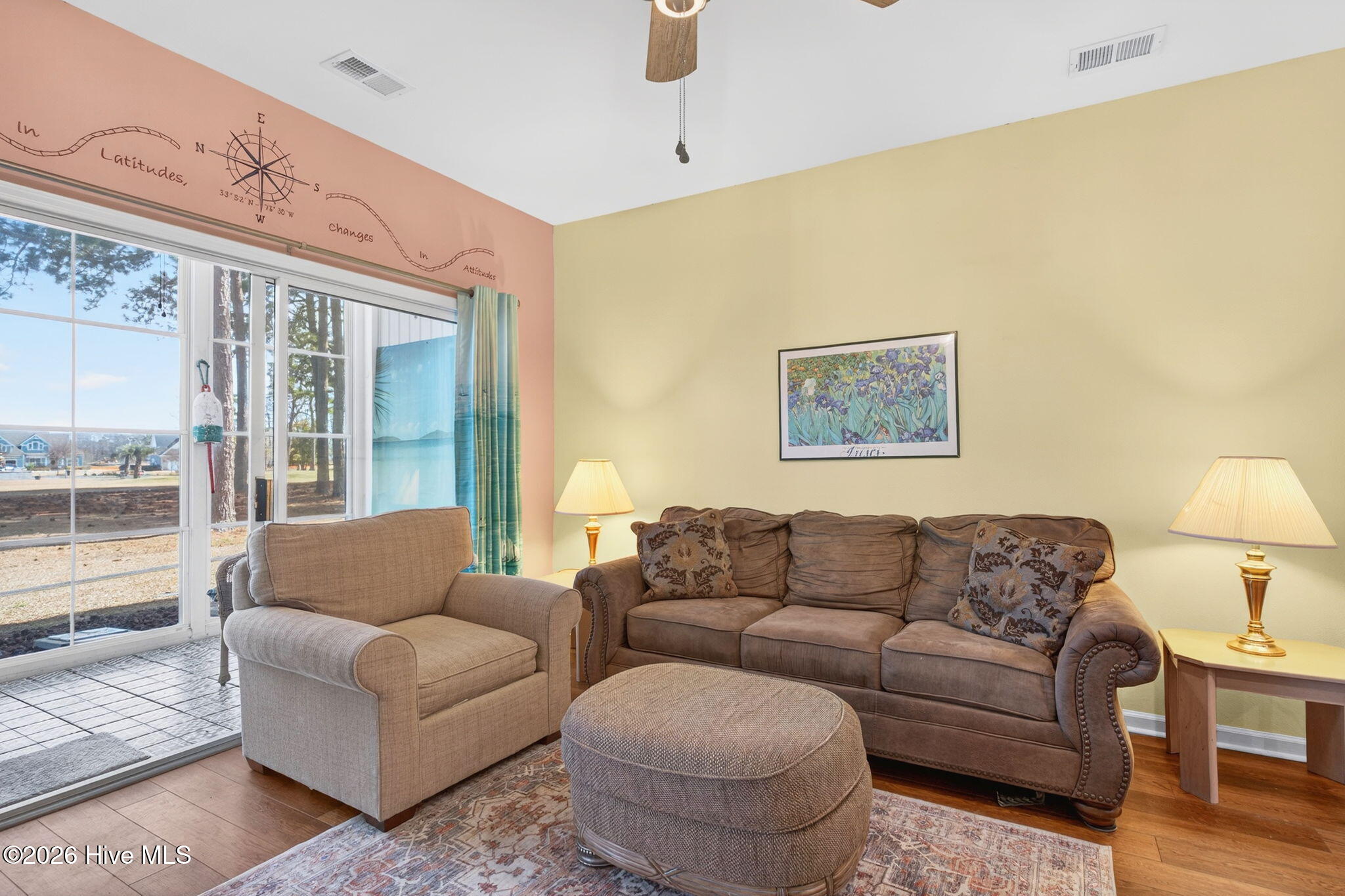 100558580 | Photo 13