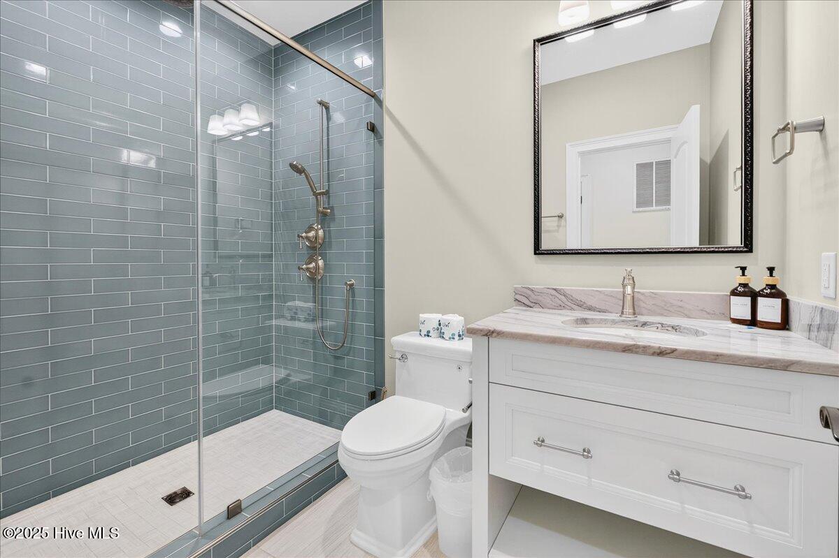 100540926 | Photo 52